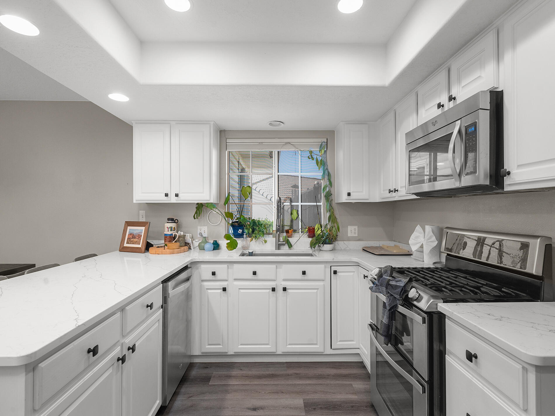 SPRING HILL ESTATES - Residential