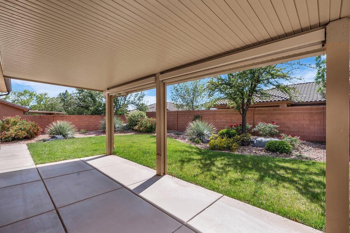 SUN CREST WEST - Residential