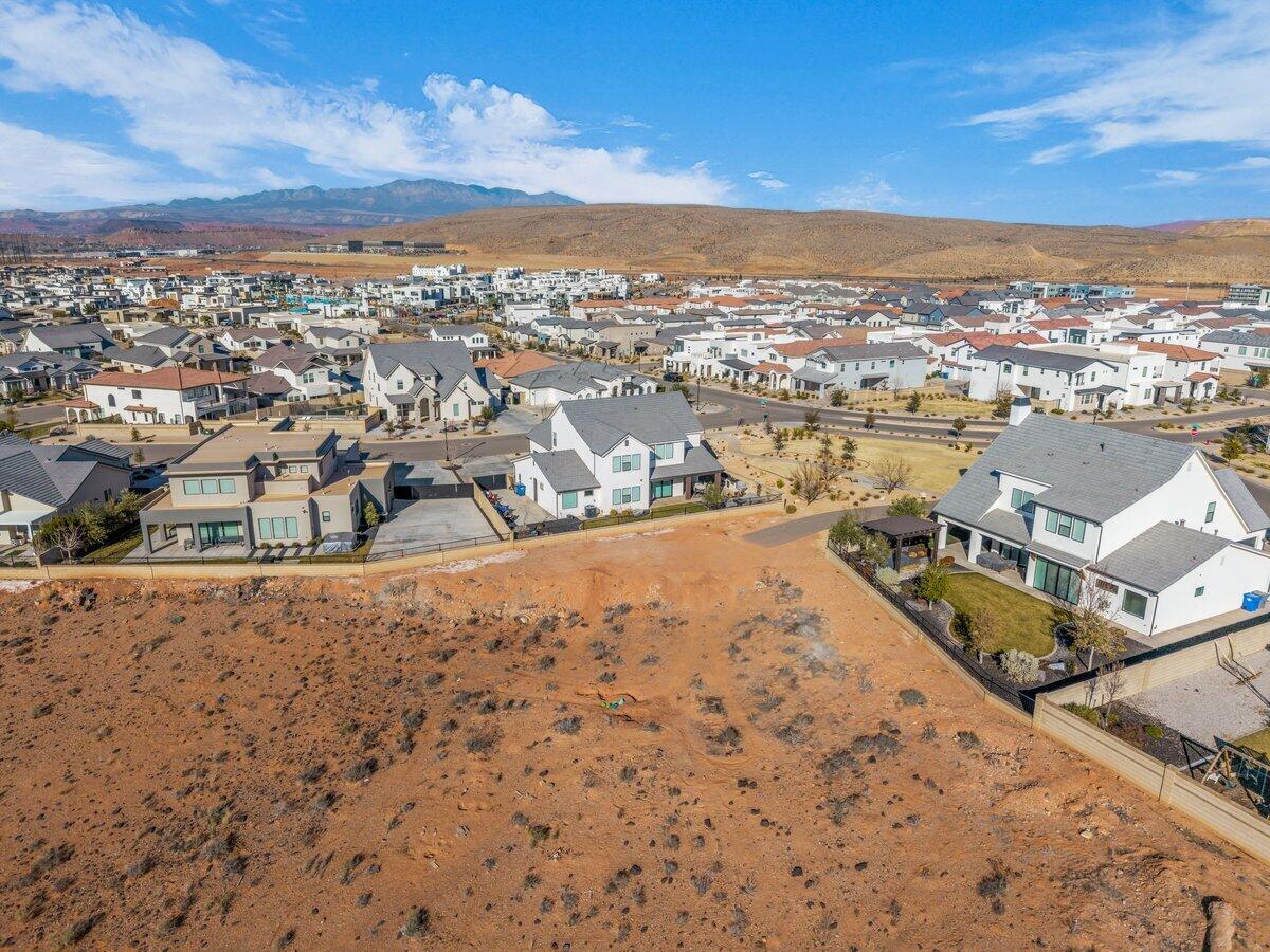 AUBURN HILLS - Residential