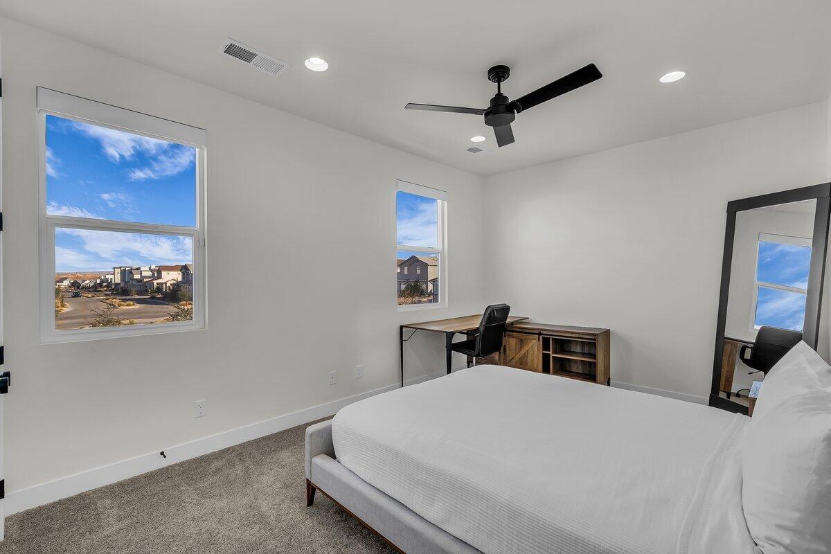 AUBURN HILLS - Residential