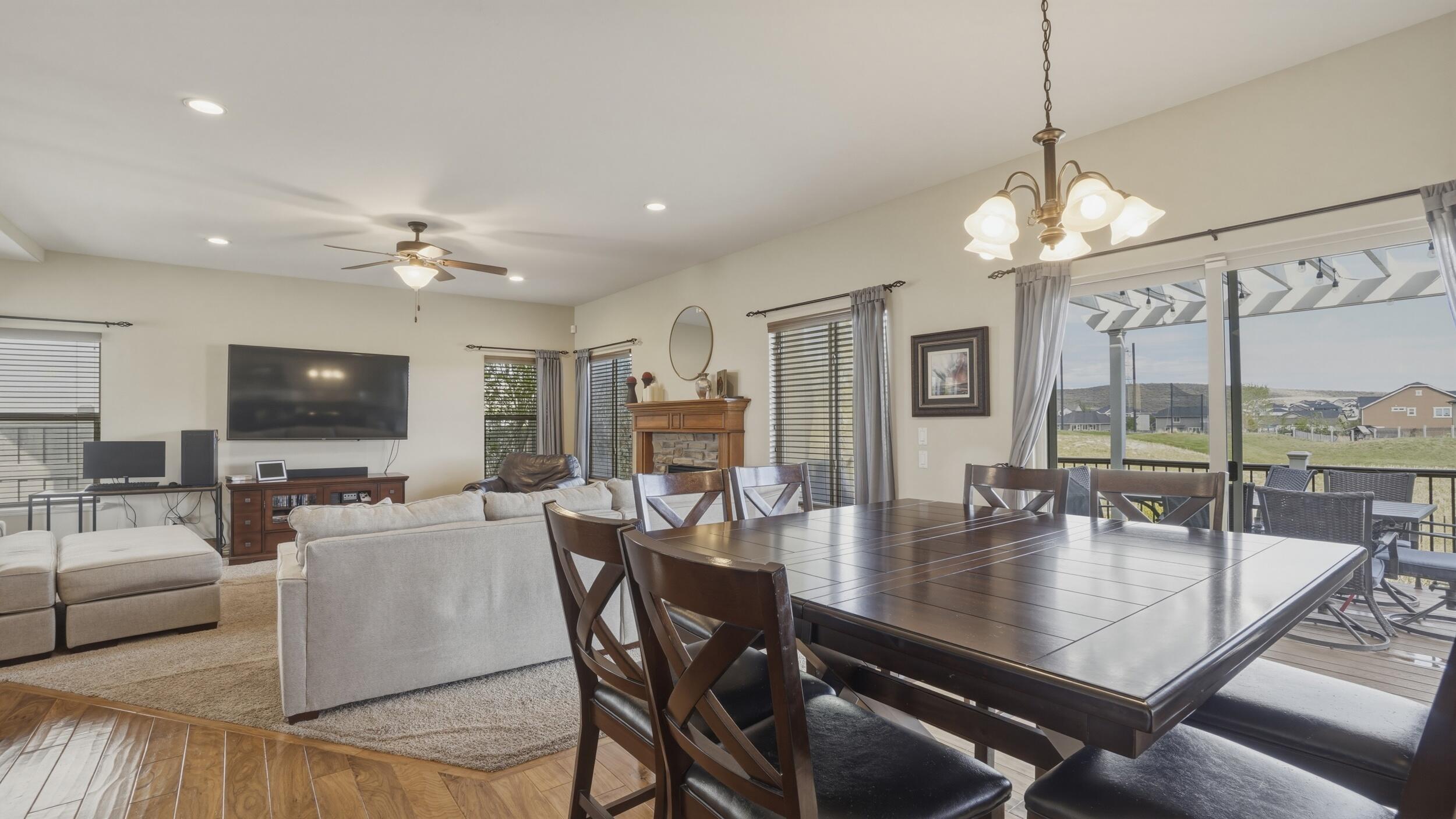 HIGHLANDS AT GREEN VALLEY - Residential