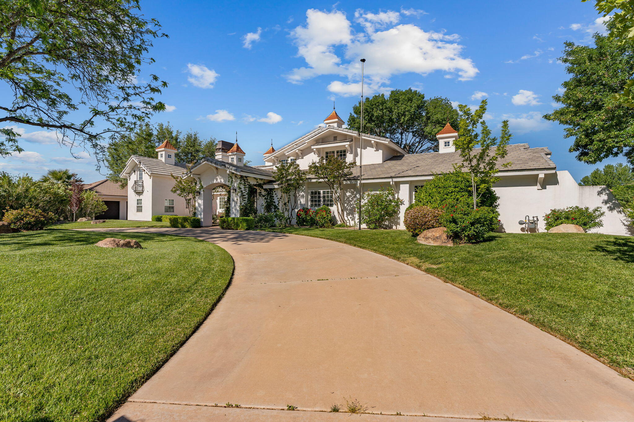 BLOOMINGTON RANCHES - Residential