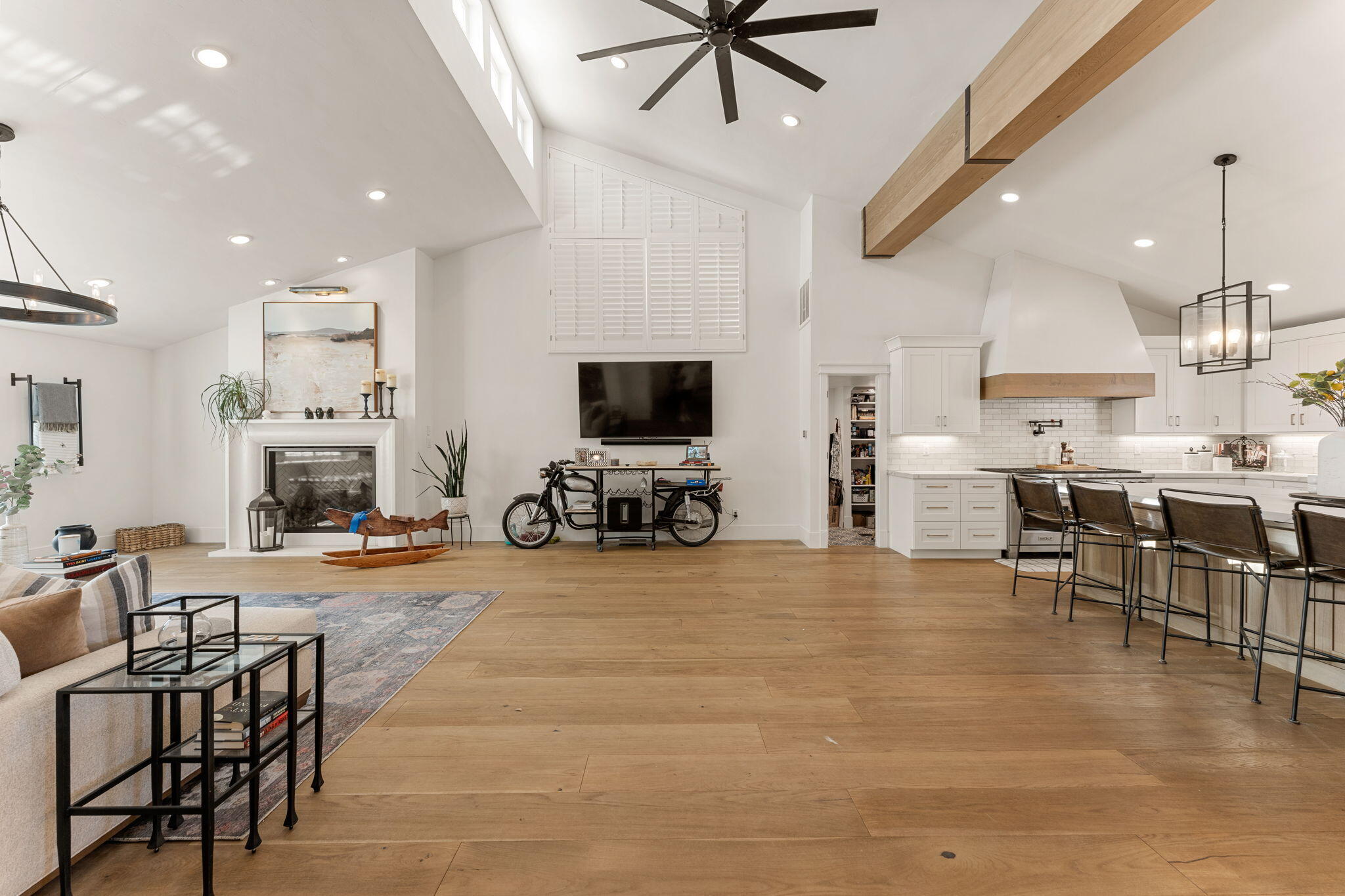 BLOOMINGTON RANCHES - Residential
