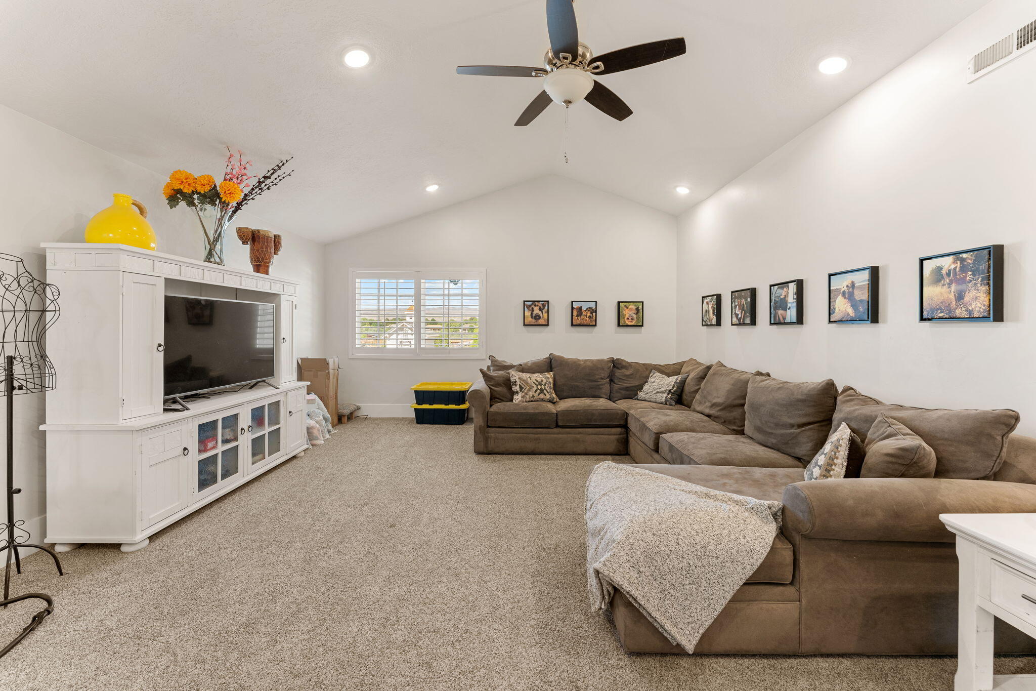 BLOOMINGTON RANCHES - Residential
