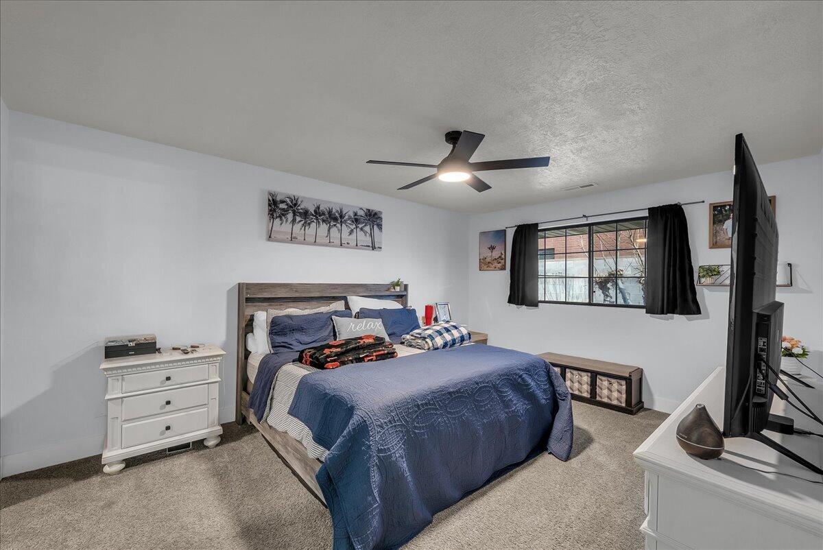 COTTONWOOD TOWNHOMES - Residential