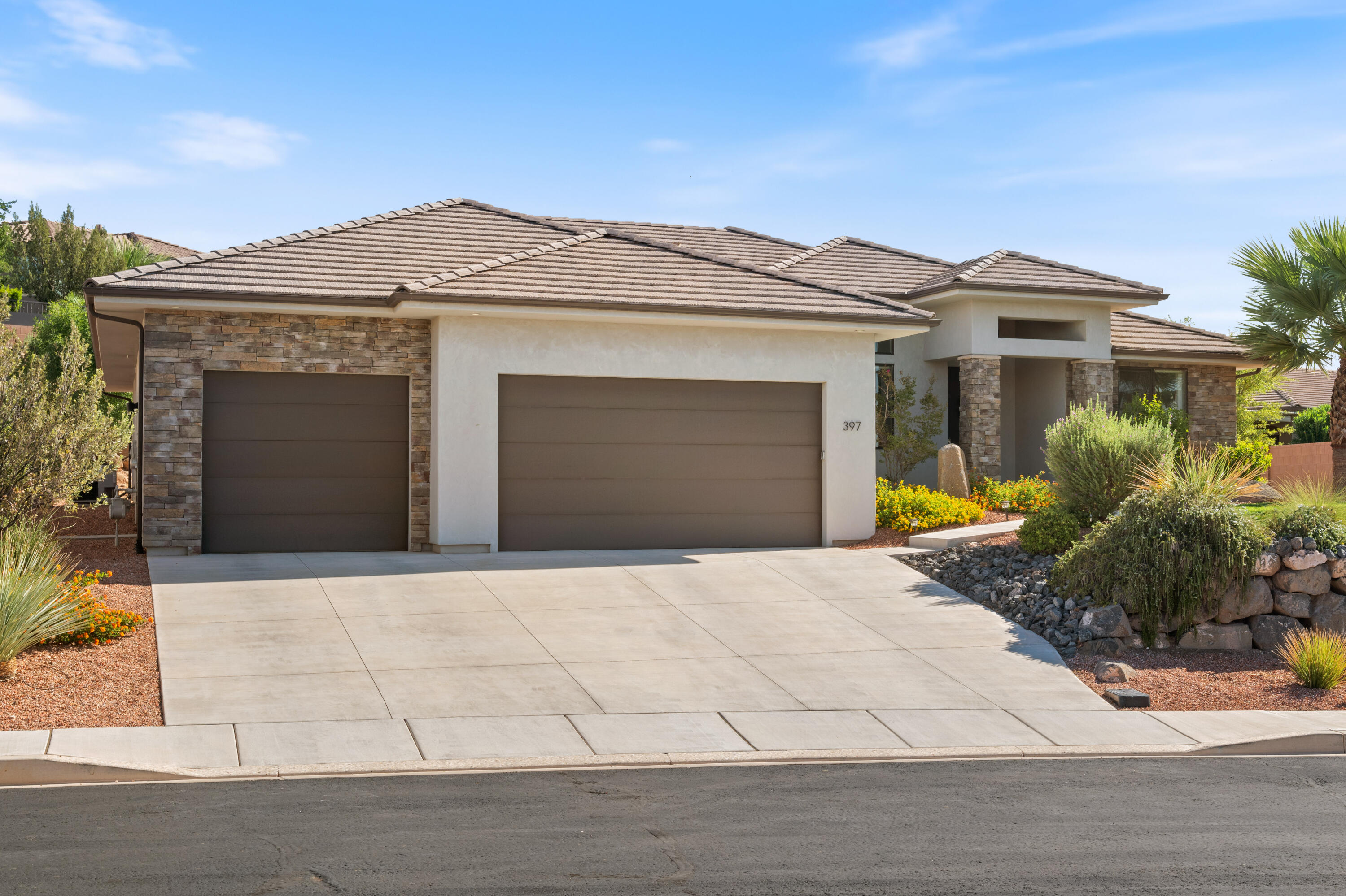 BELLA VISTA AT STONE MOUNTAIN - Residential