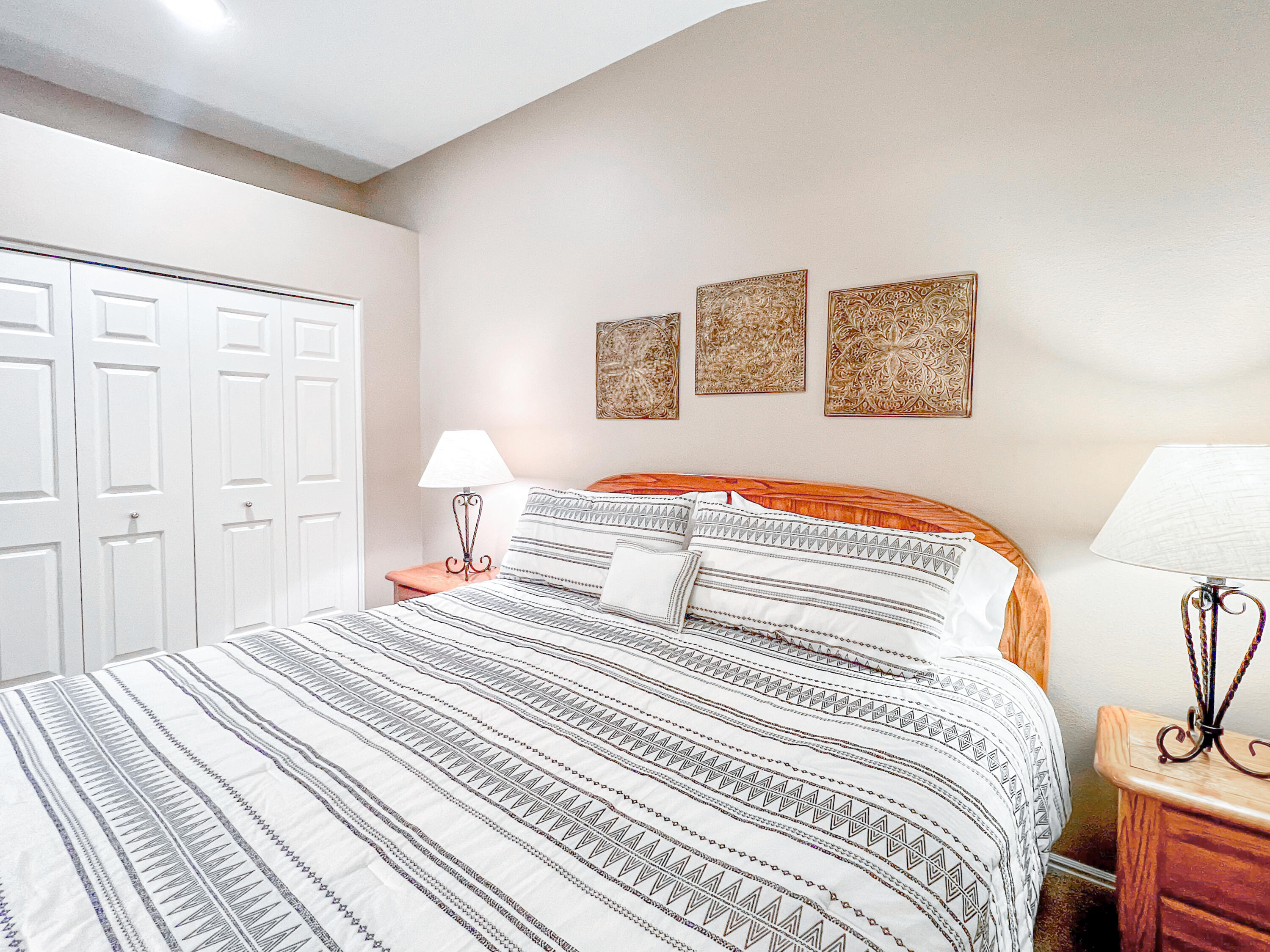 COTTAGES SOUTH - Residential