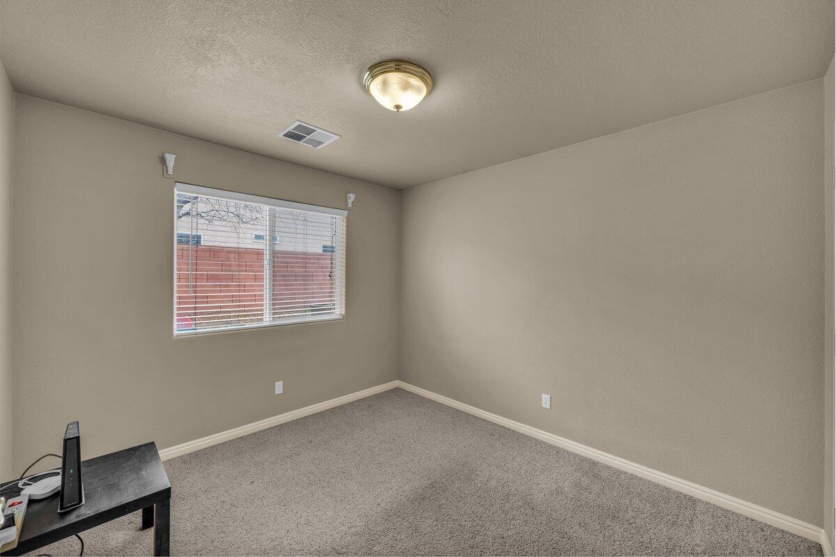 SHADOW CANYON - Residential