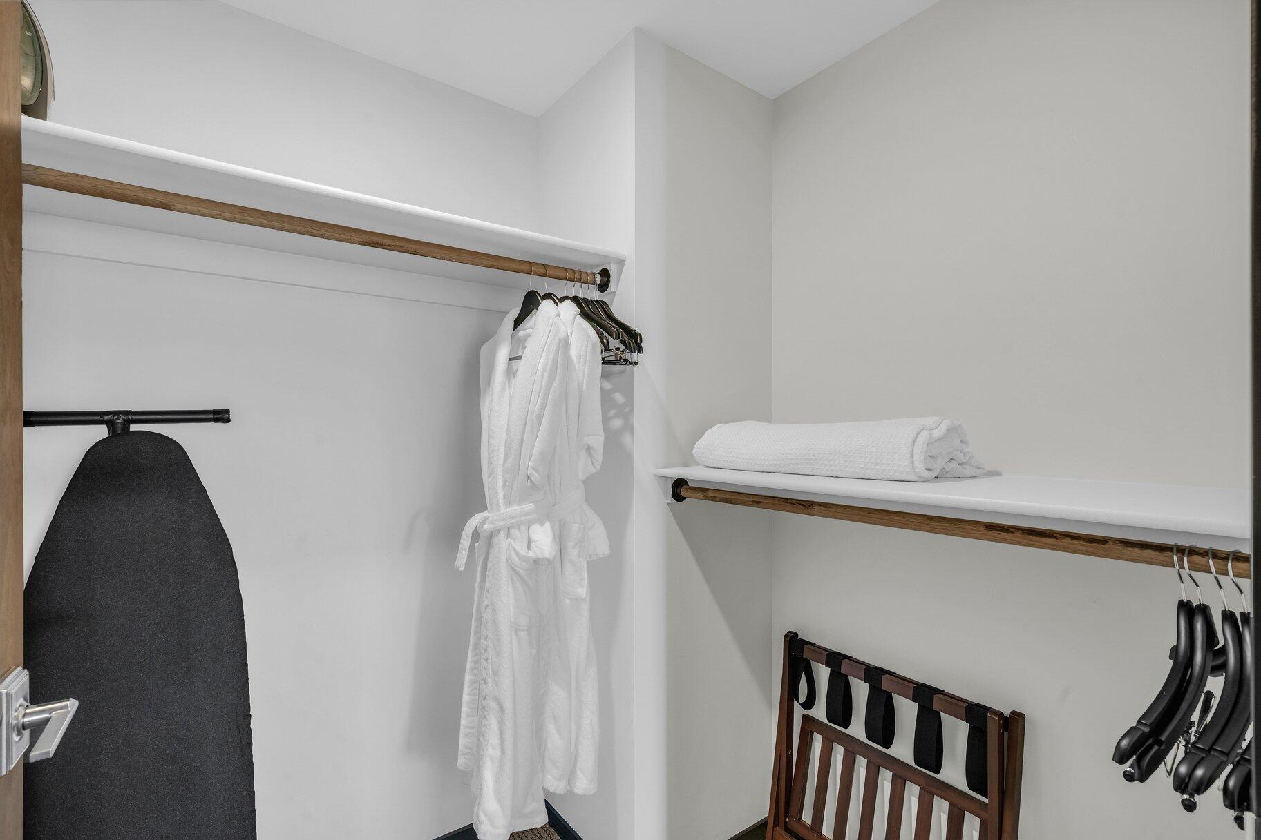 BLACK DESERT RESORT - Residential