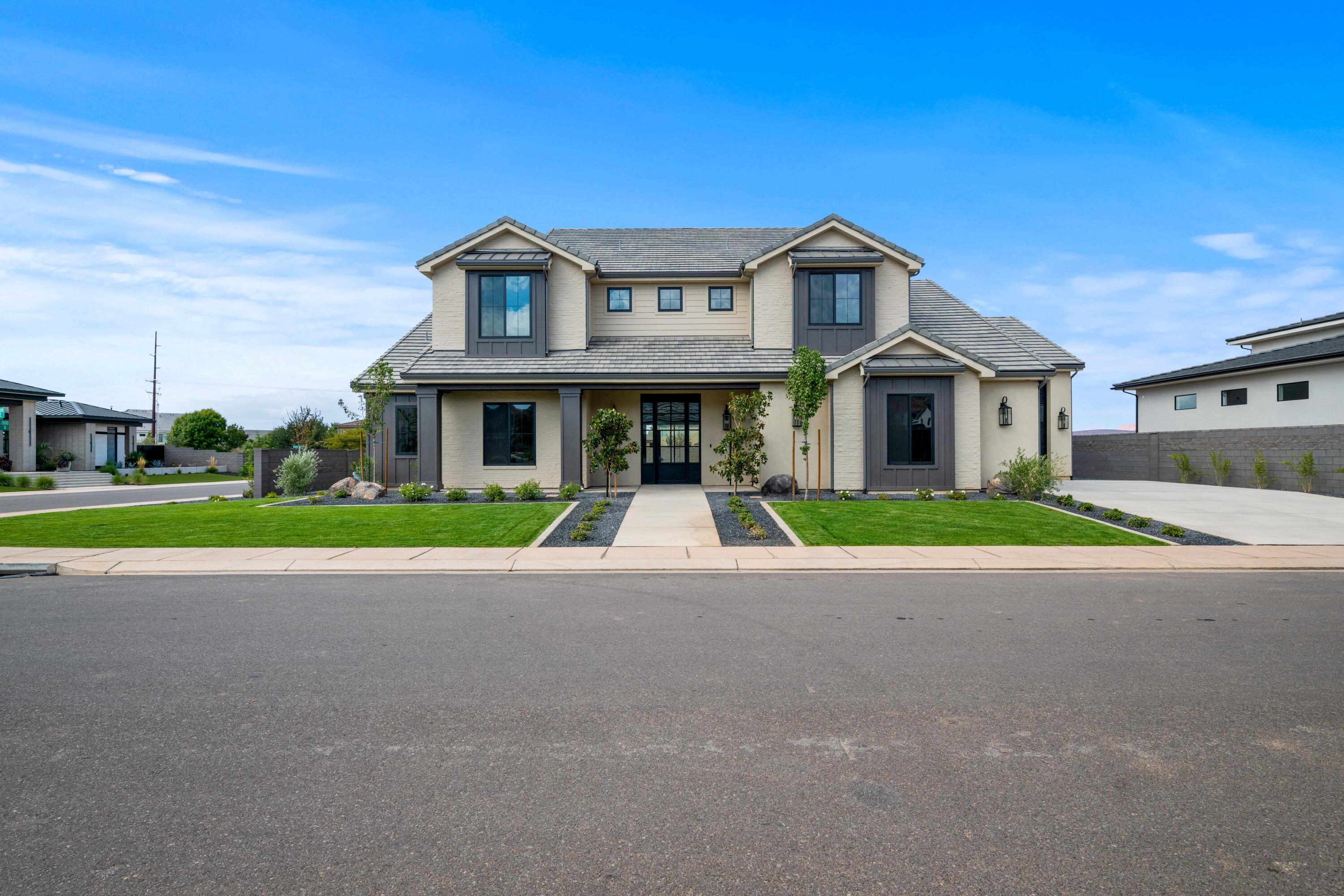 QUEENSRIDGE - Residential