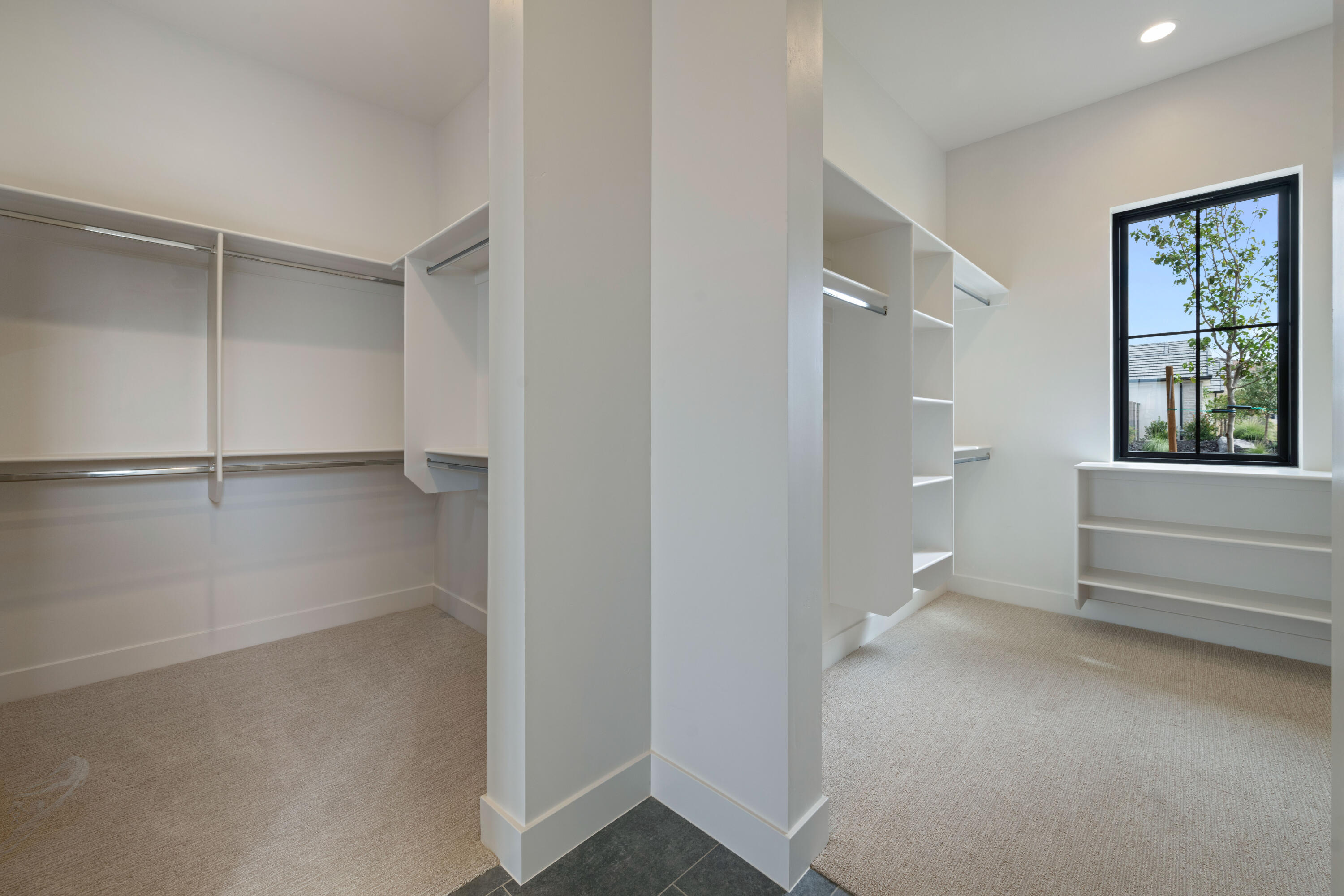 QUEENSRIDGE - Residential