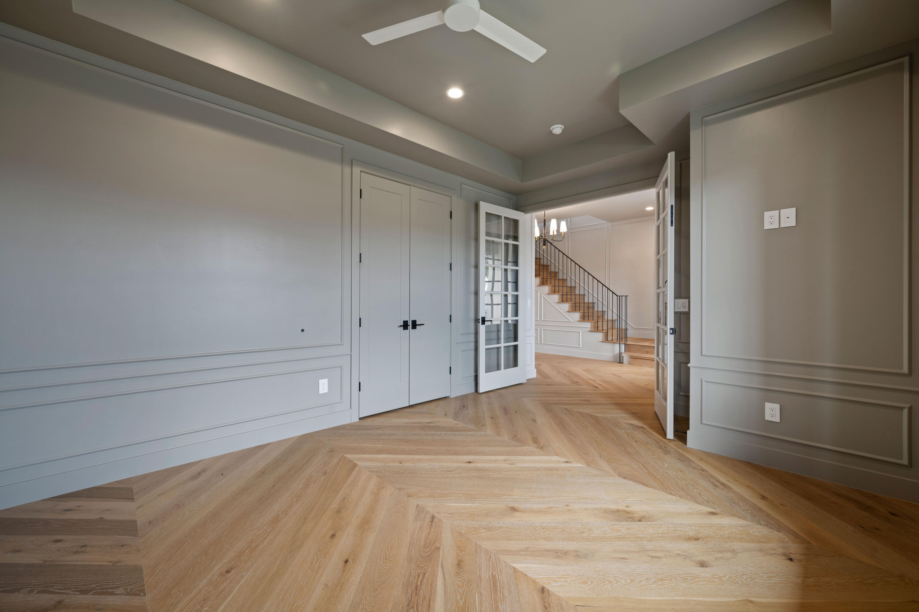 QUEENSRIDGE - Residential