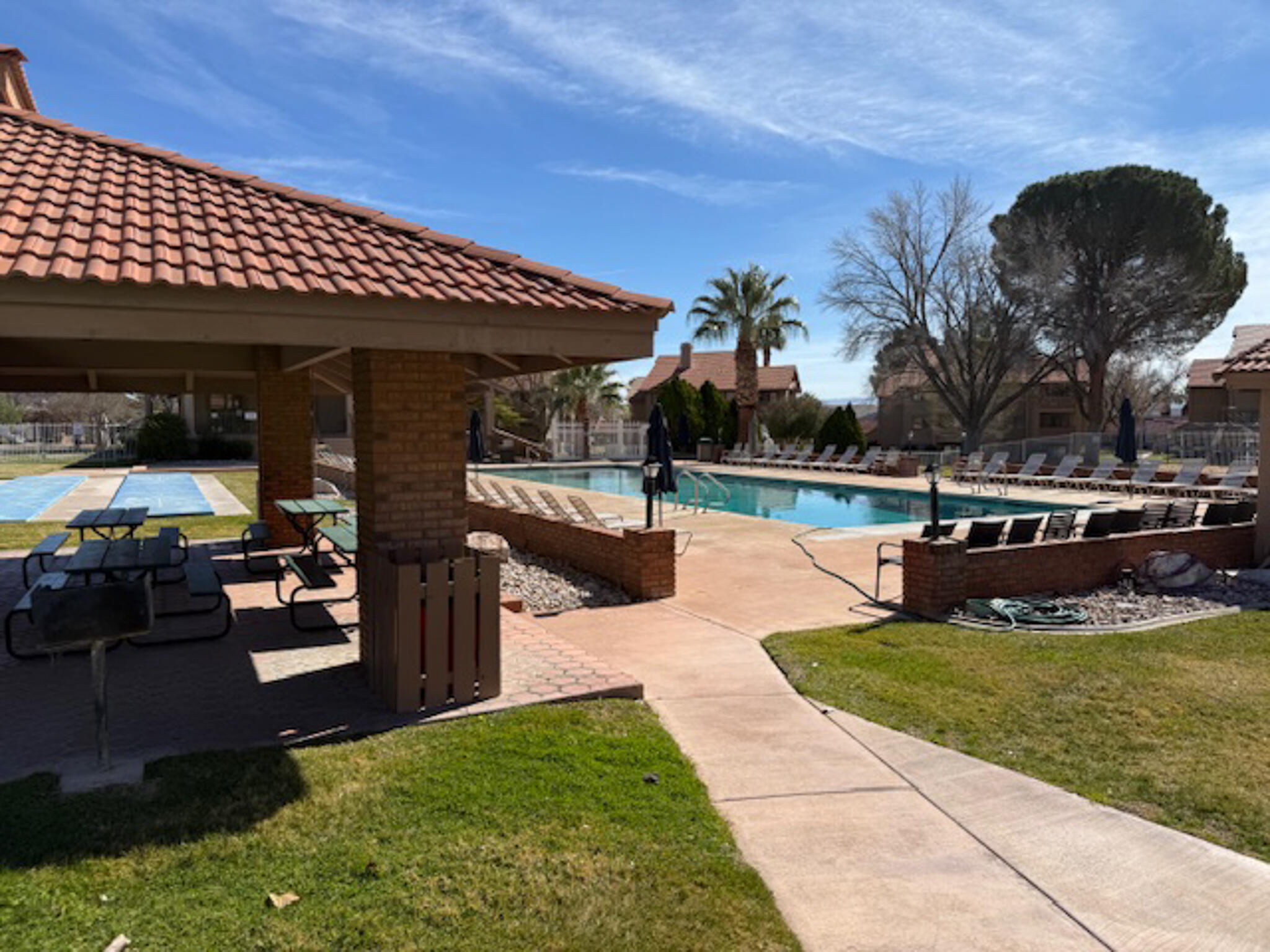 SPORTS VILLAGE - Residential