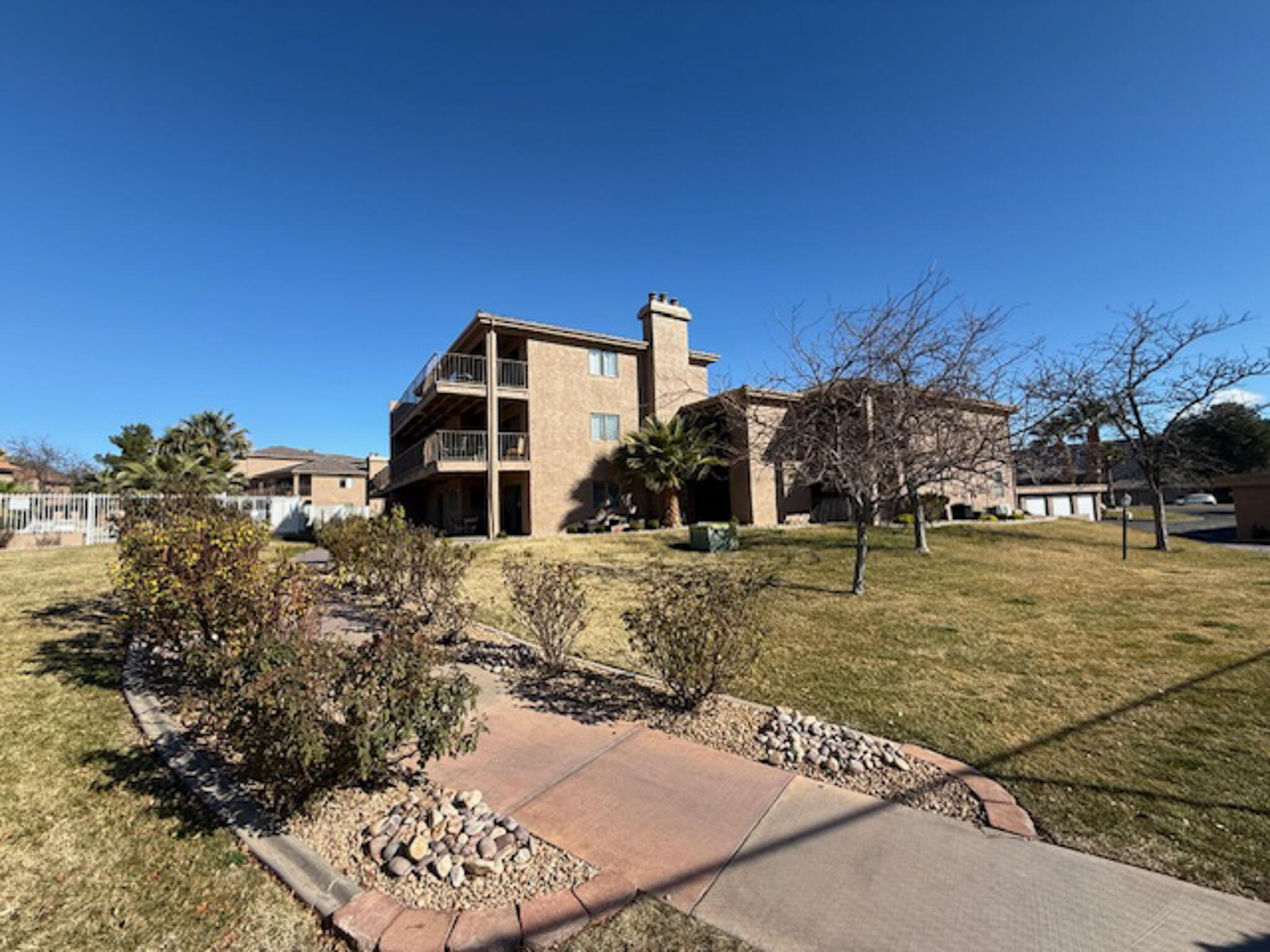 SPORTS VILLAGE - Residential