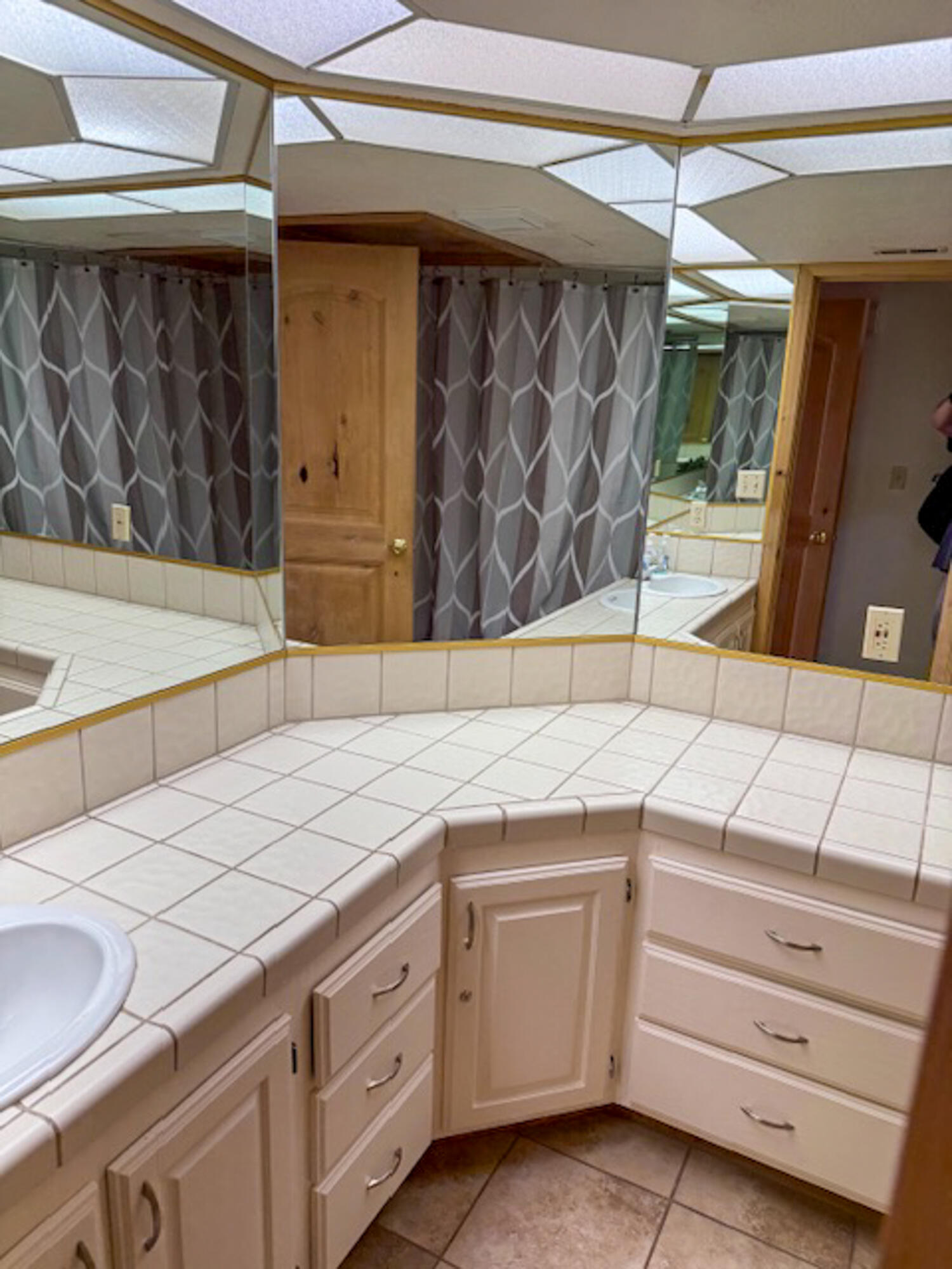 SPORTS VILLAGE - Residential