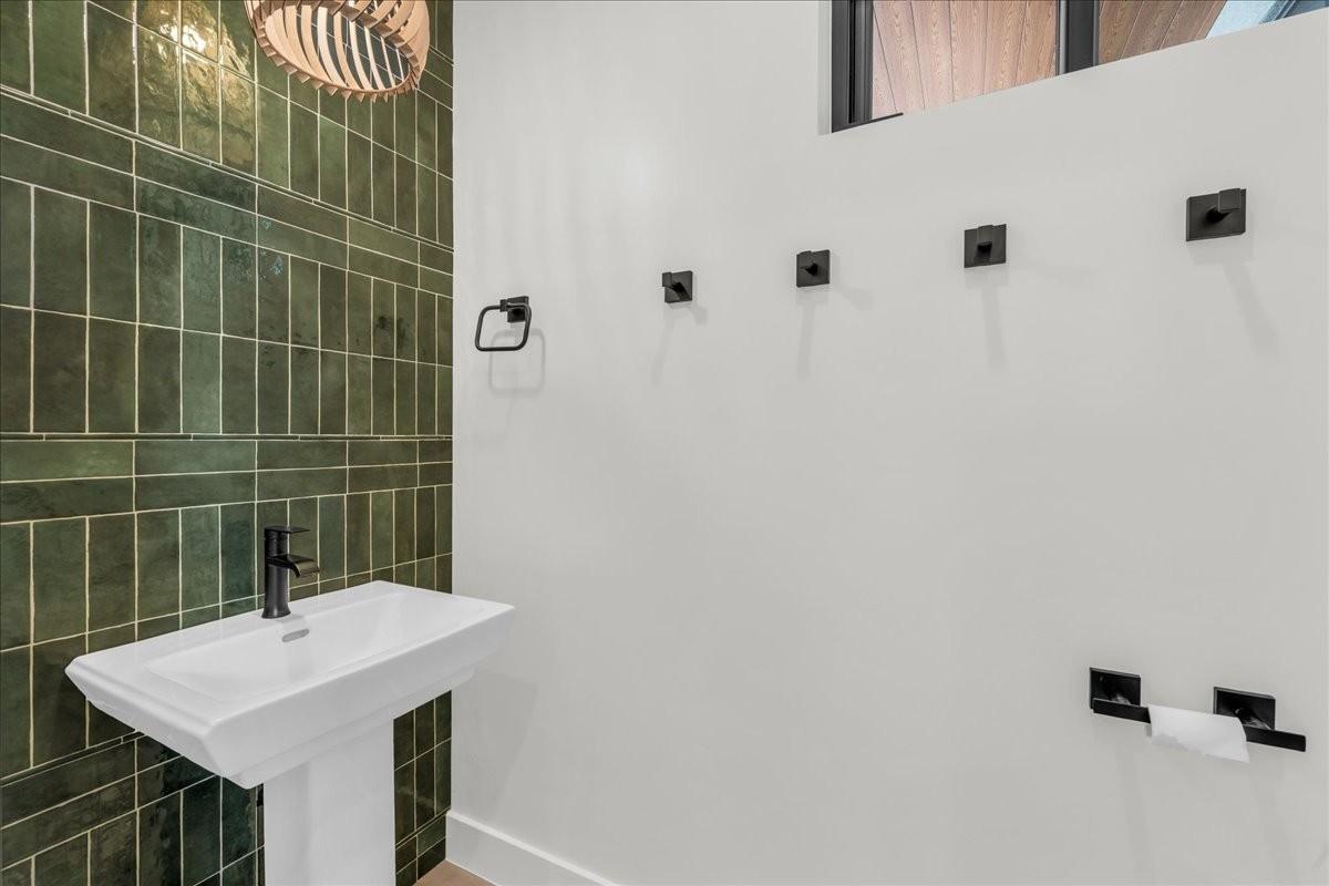 ARROWHEAD SUB - Residential