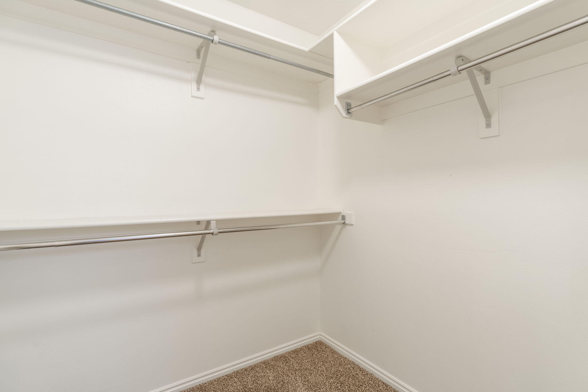 RED MOUNTAIN TOWNHOMES - Residential