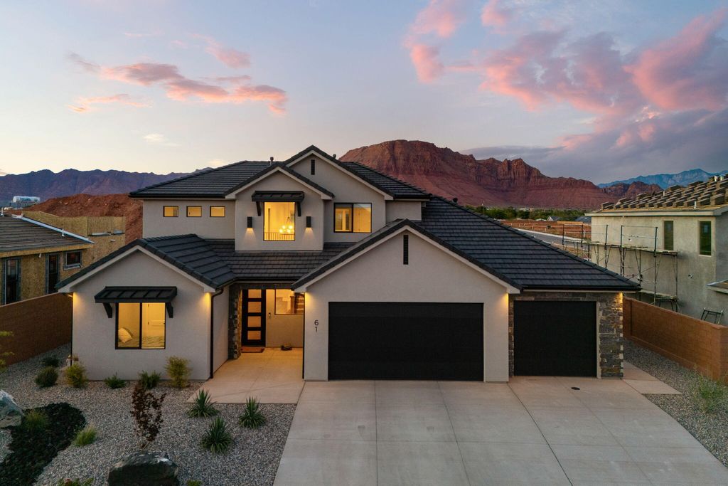 Photo of 61 E MORNING GLORY Ave, Ivins, UT 84738 (MLS # 26-271453)