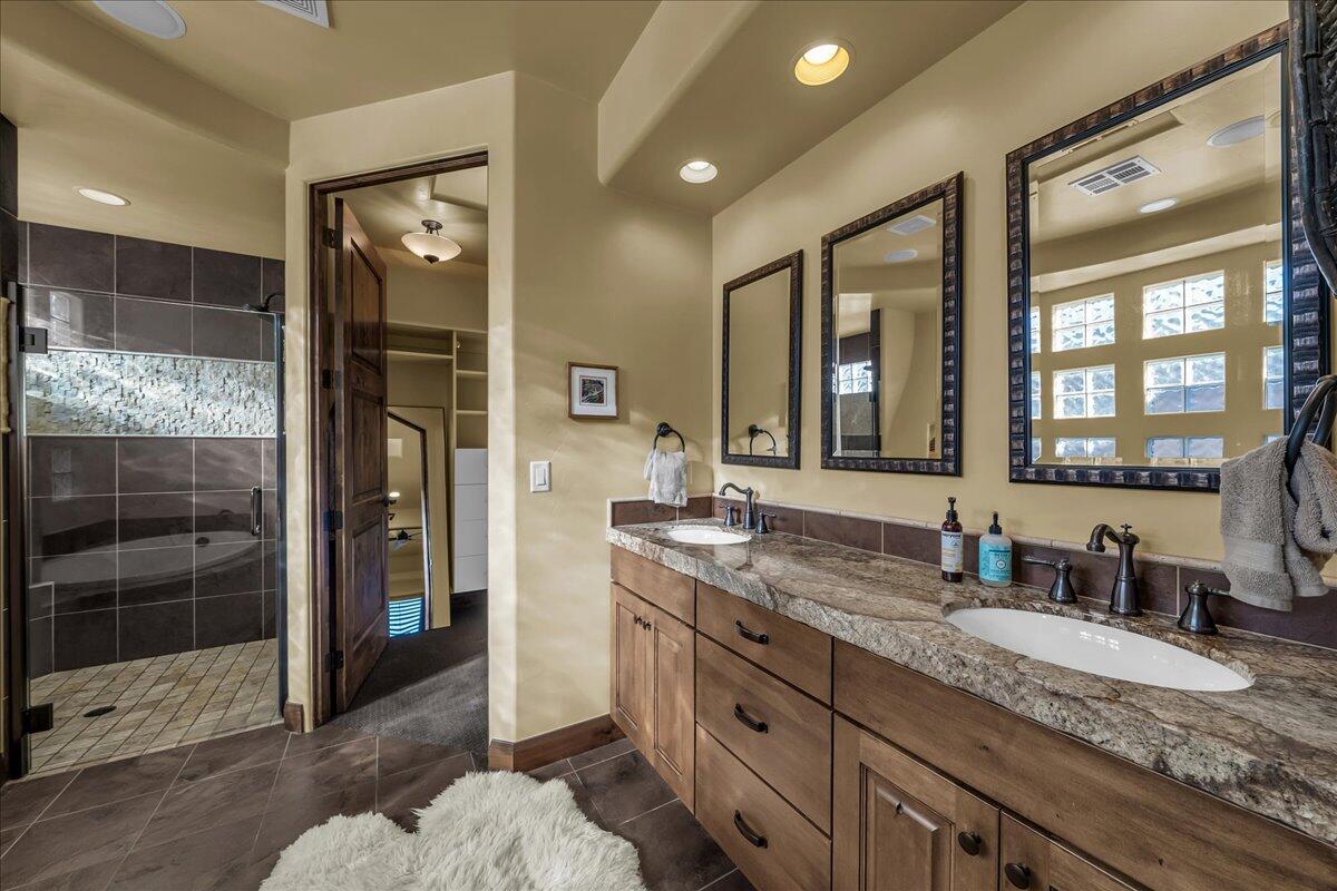 PAIUTE SPRINGS AT ENTRADA - Residential