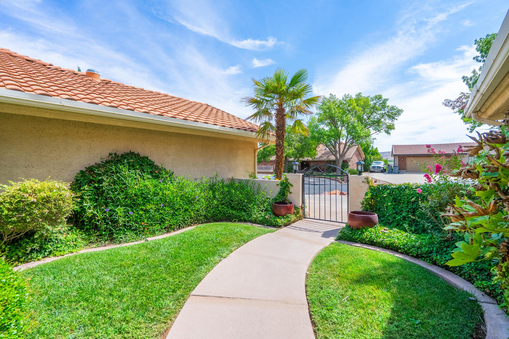 BLOOMINGTON COUNTRY CLUB - Residential