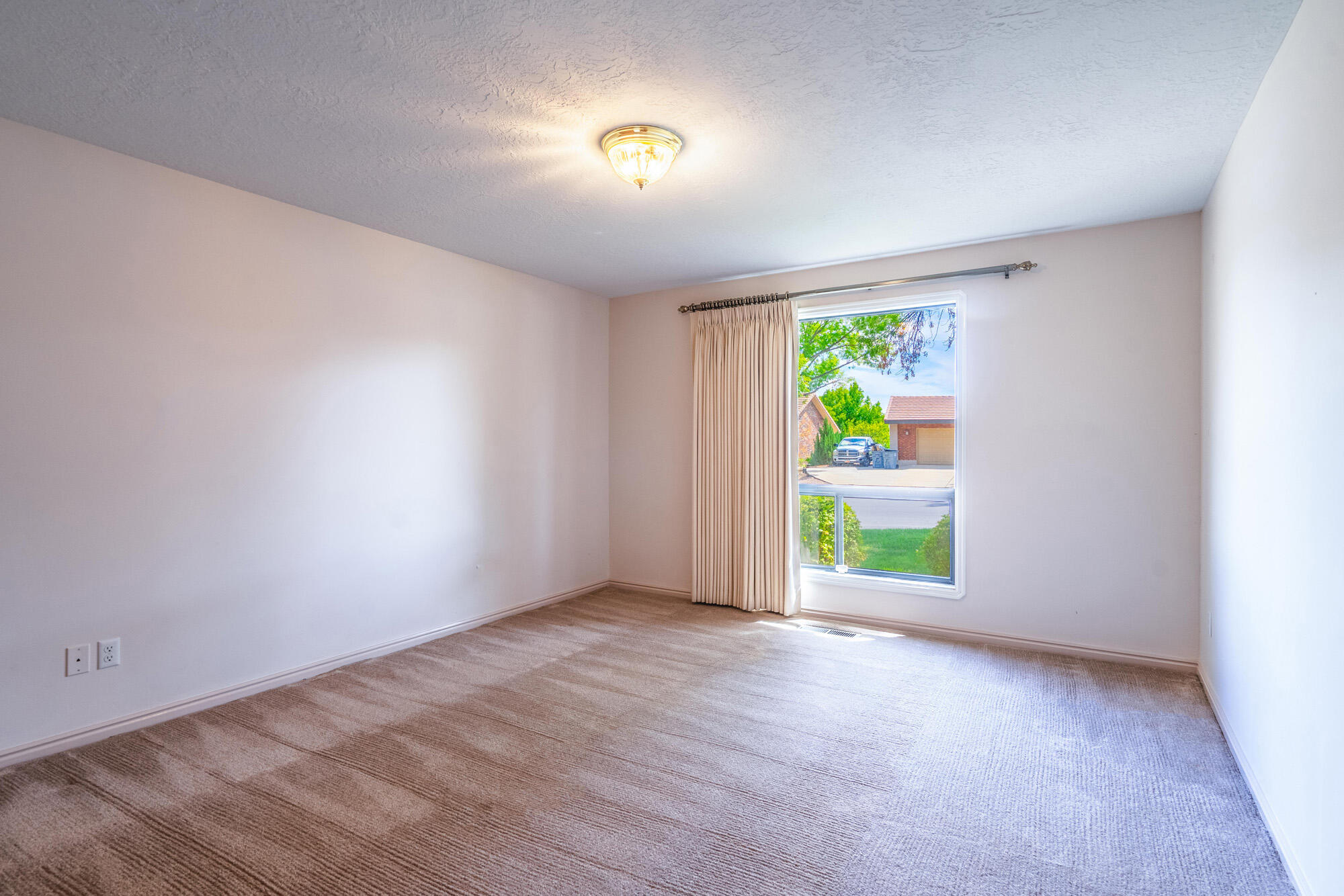 BLOOMINGTON COUNTRY CLUB - Residential