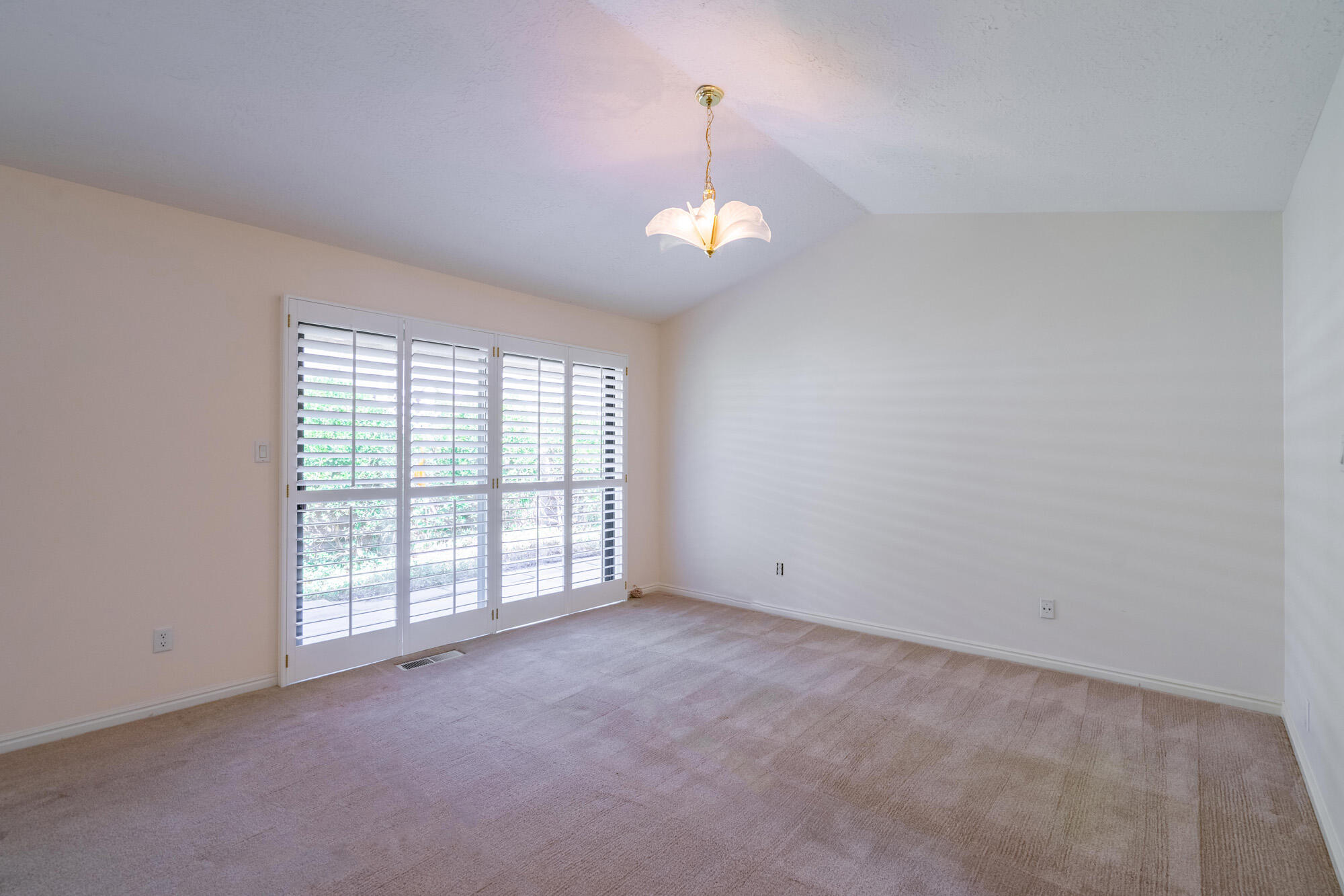 BLOOMINGTON COUNTRY CLUB - Residential