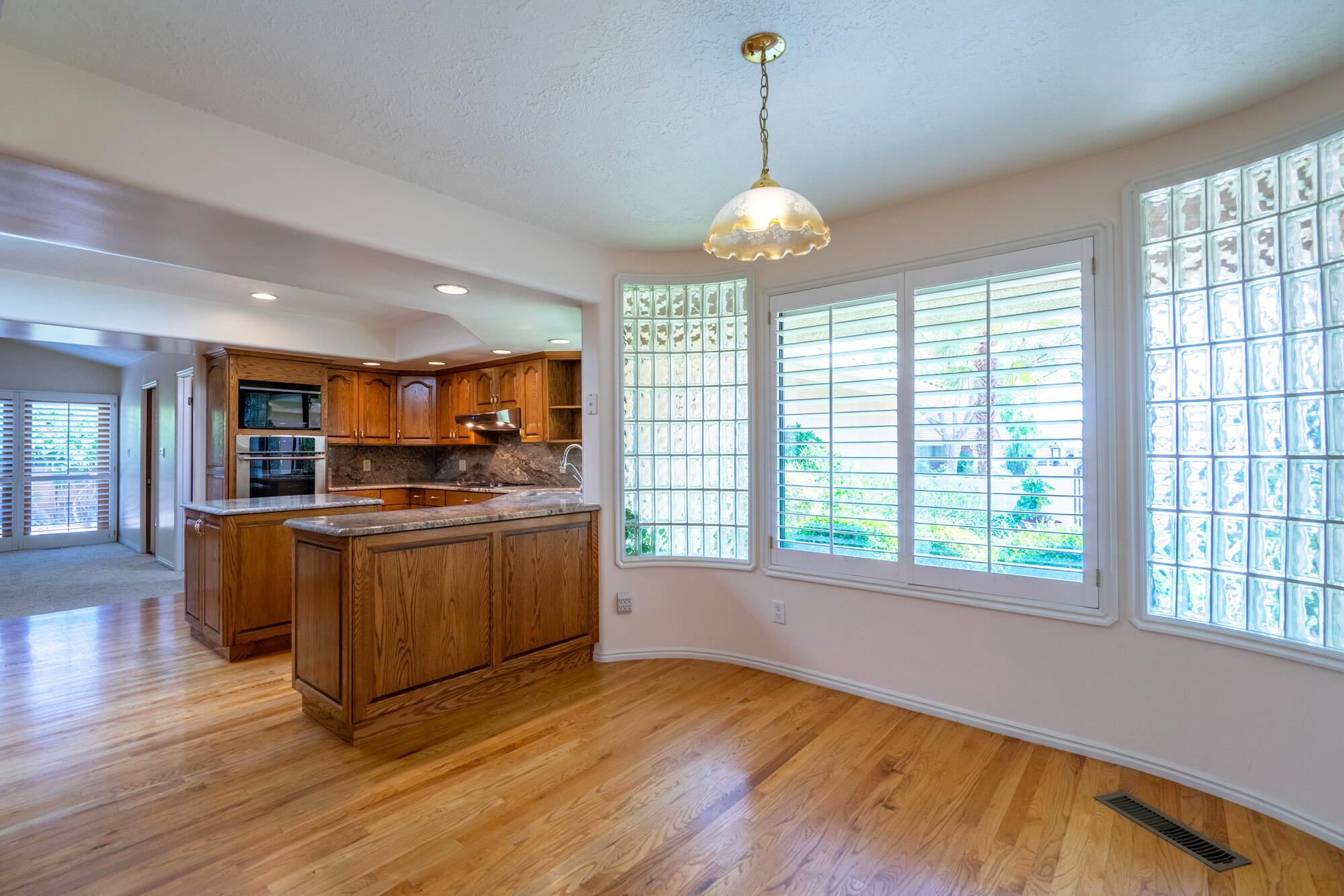 BLOOMINGTON COUNTRY CLUB - Residential