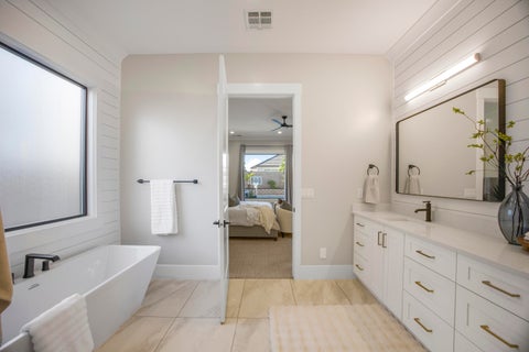 Tiny photo for 2878 E Stonedale DR, Saint George, UT 84790 (MLS # 26-276083)