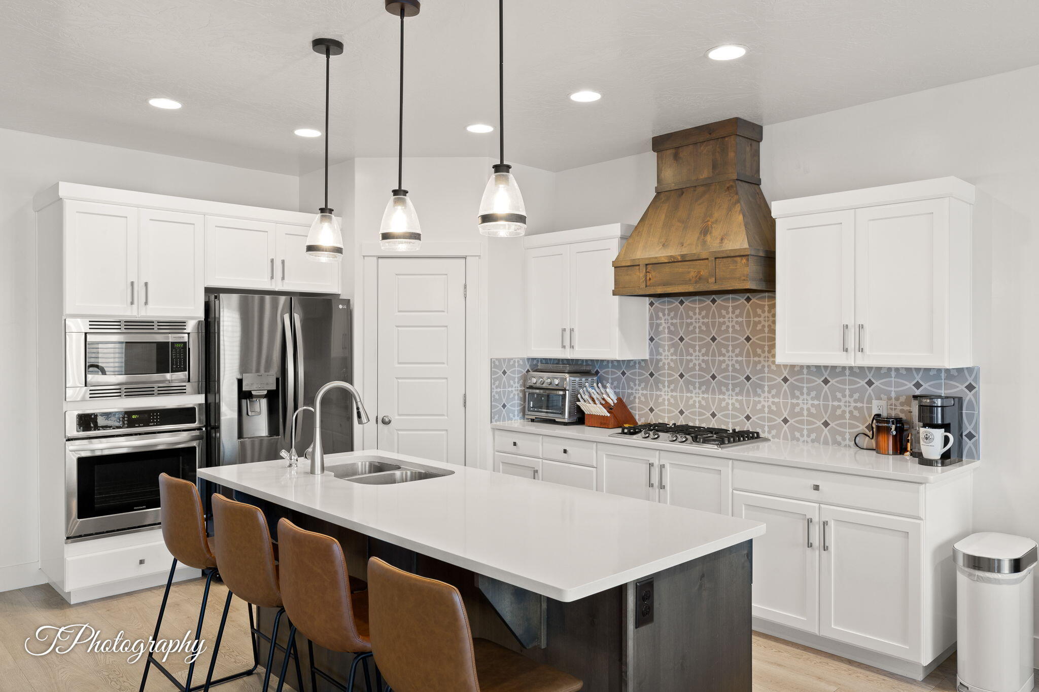 SAGE CANYON - Residential