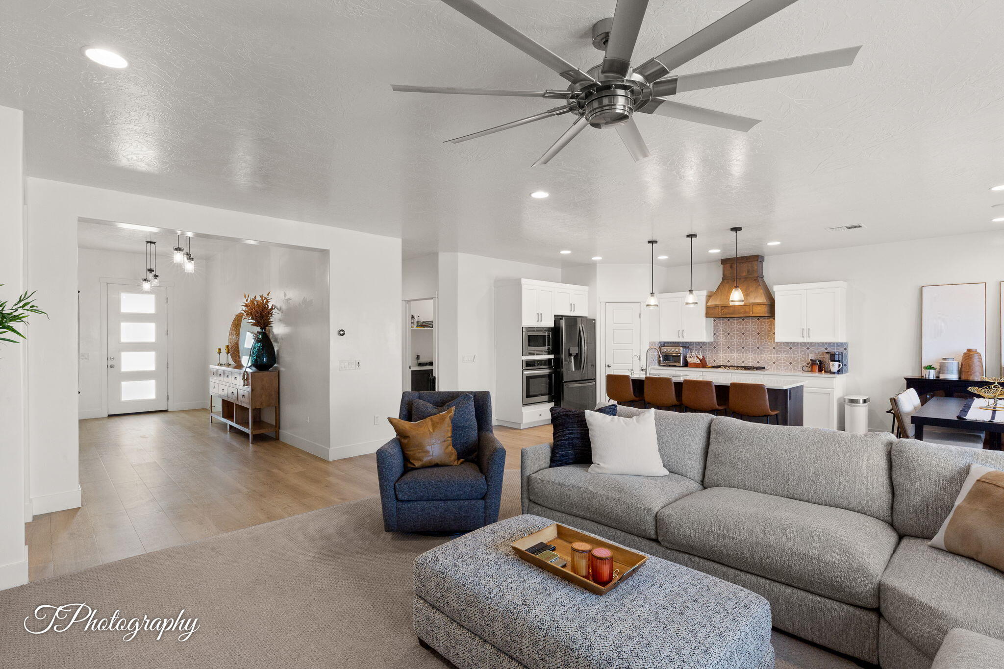 SAGE CANYON - Residential