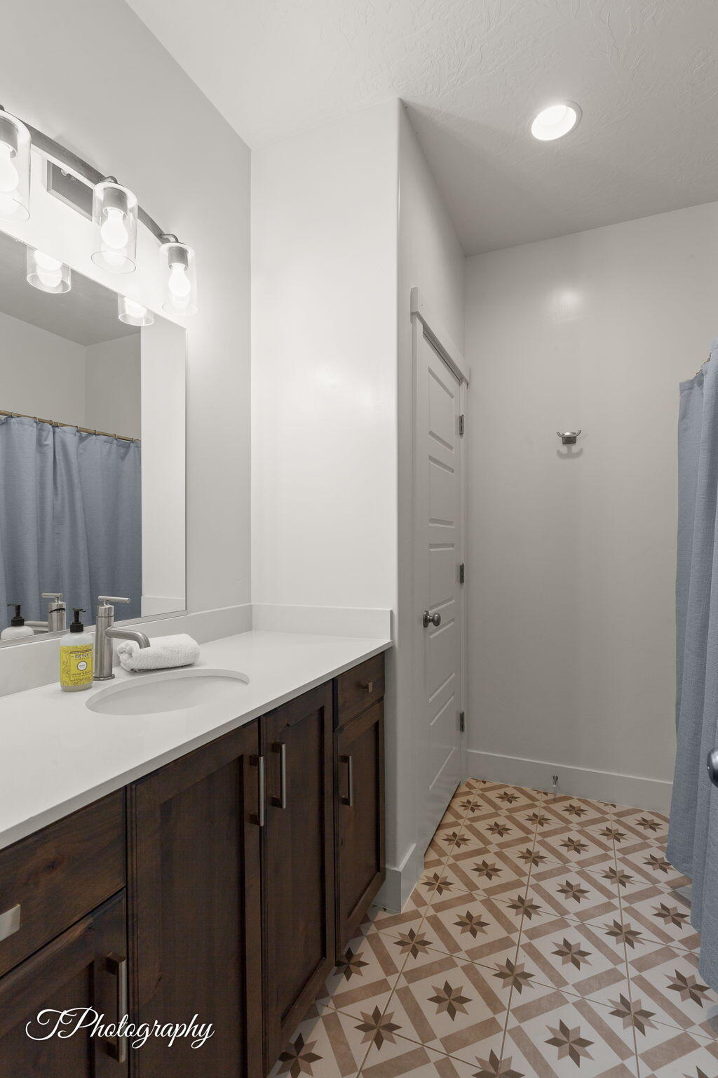 SAGE CANYON - Residential