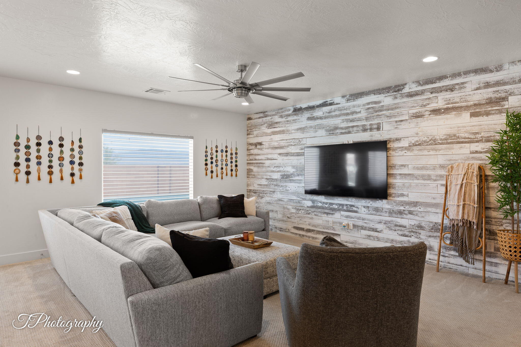 SAGE CANYON - Residential