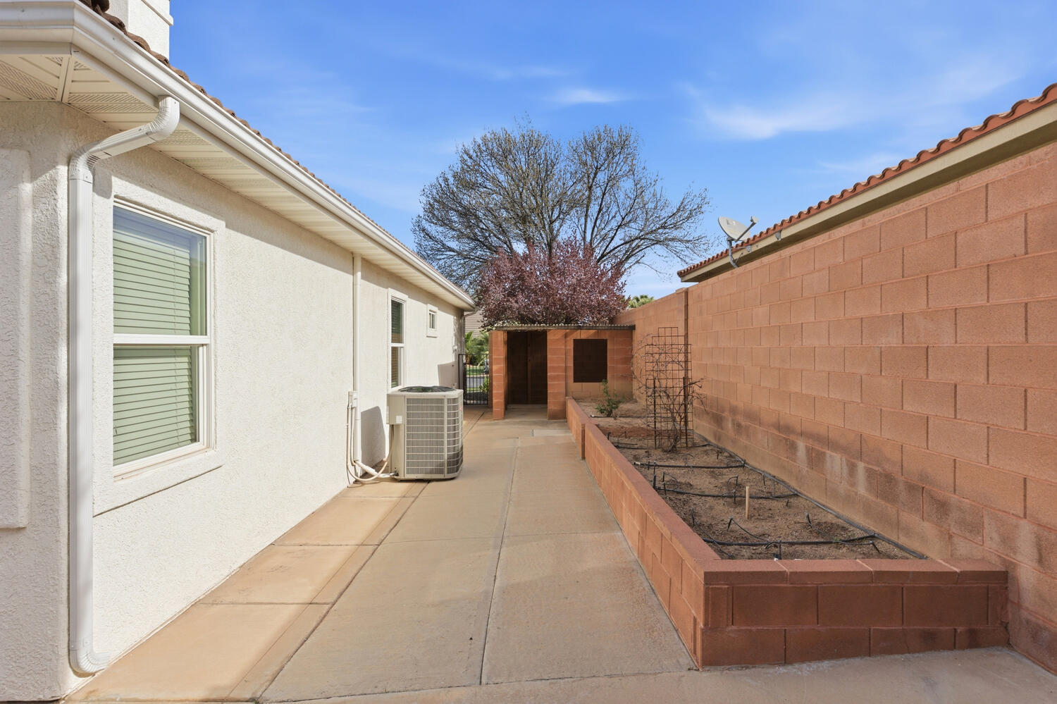 SPRINGS ESTATES - Residential