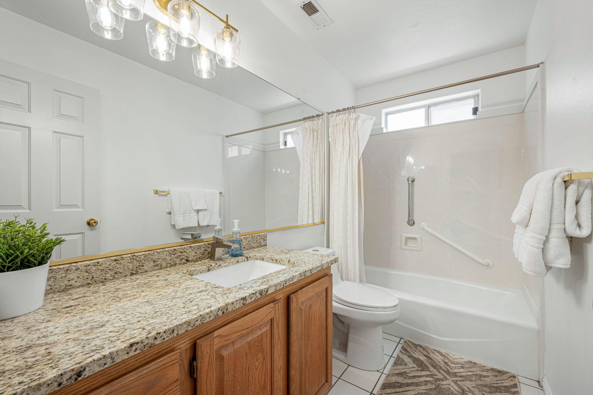 HERITAGE LANE TOWNHOMES - Residential