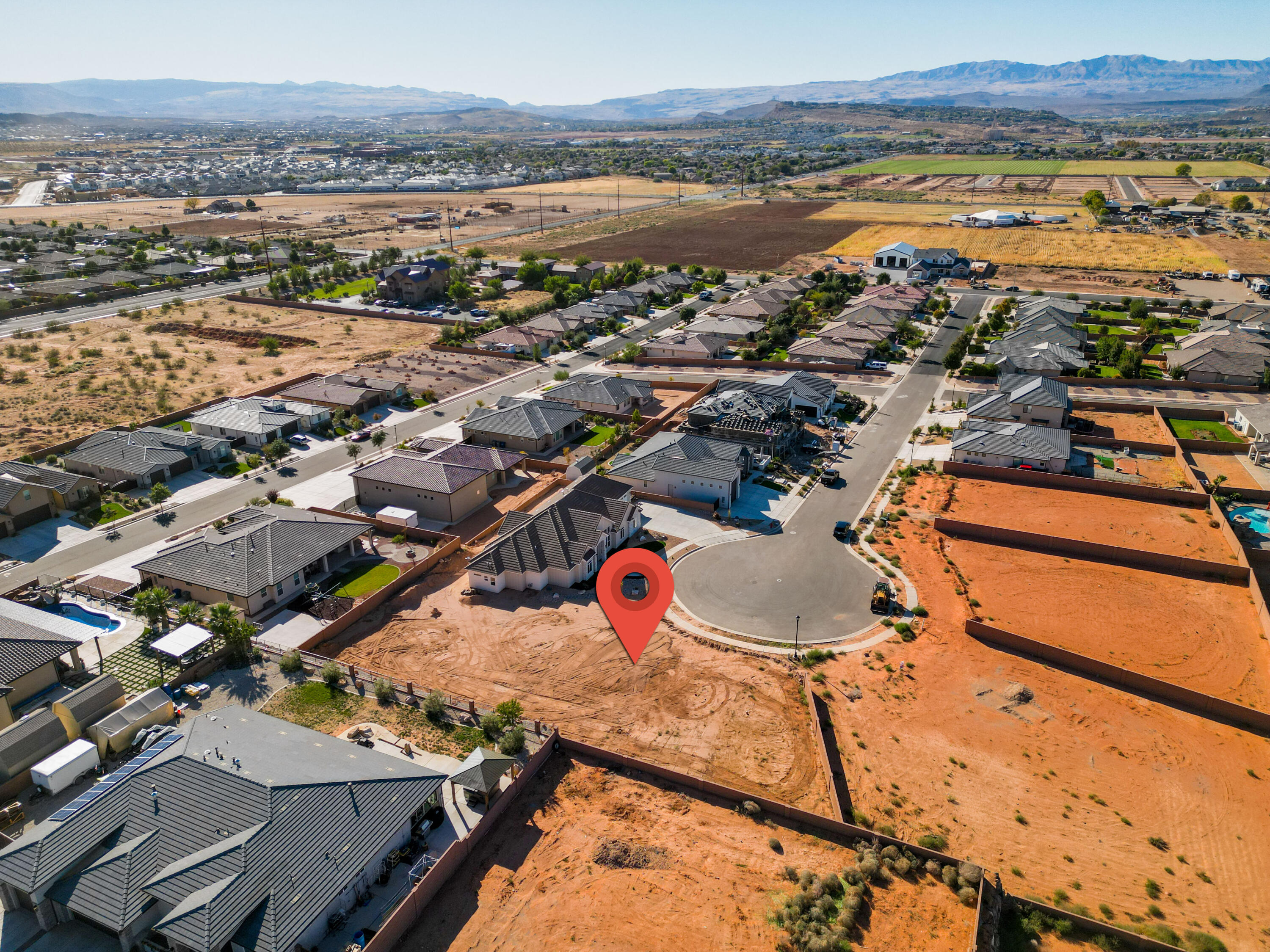 ROADRUNNER RIDGE - Land