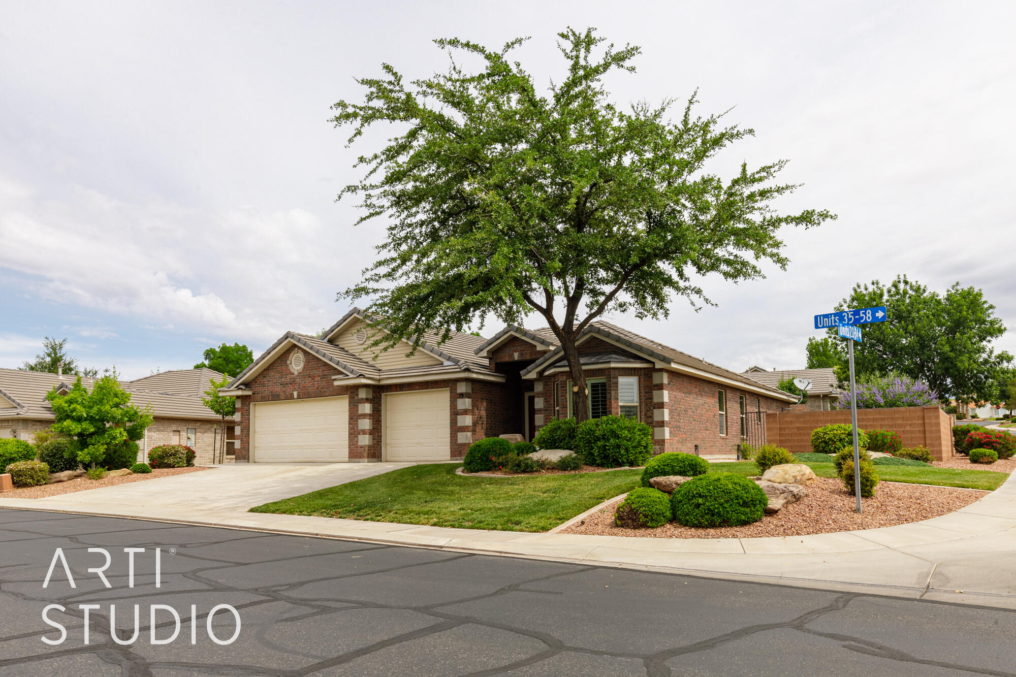 COVENTRY LANE TOWNHOMES - Residential
