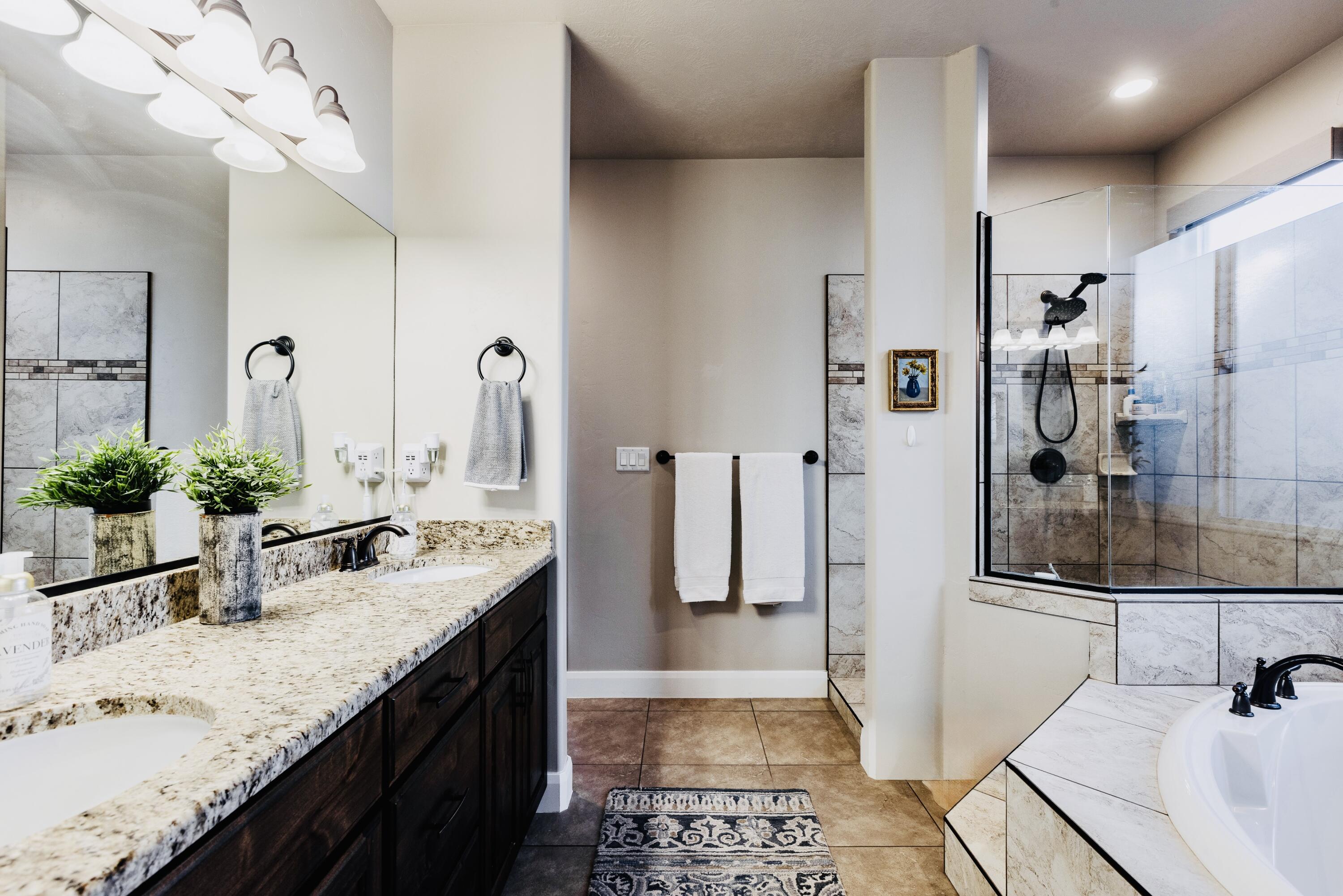 SKY RIDGE - Residential