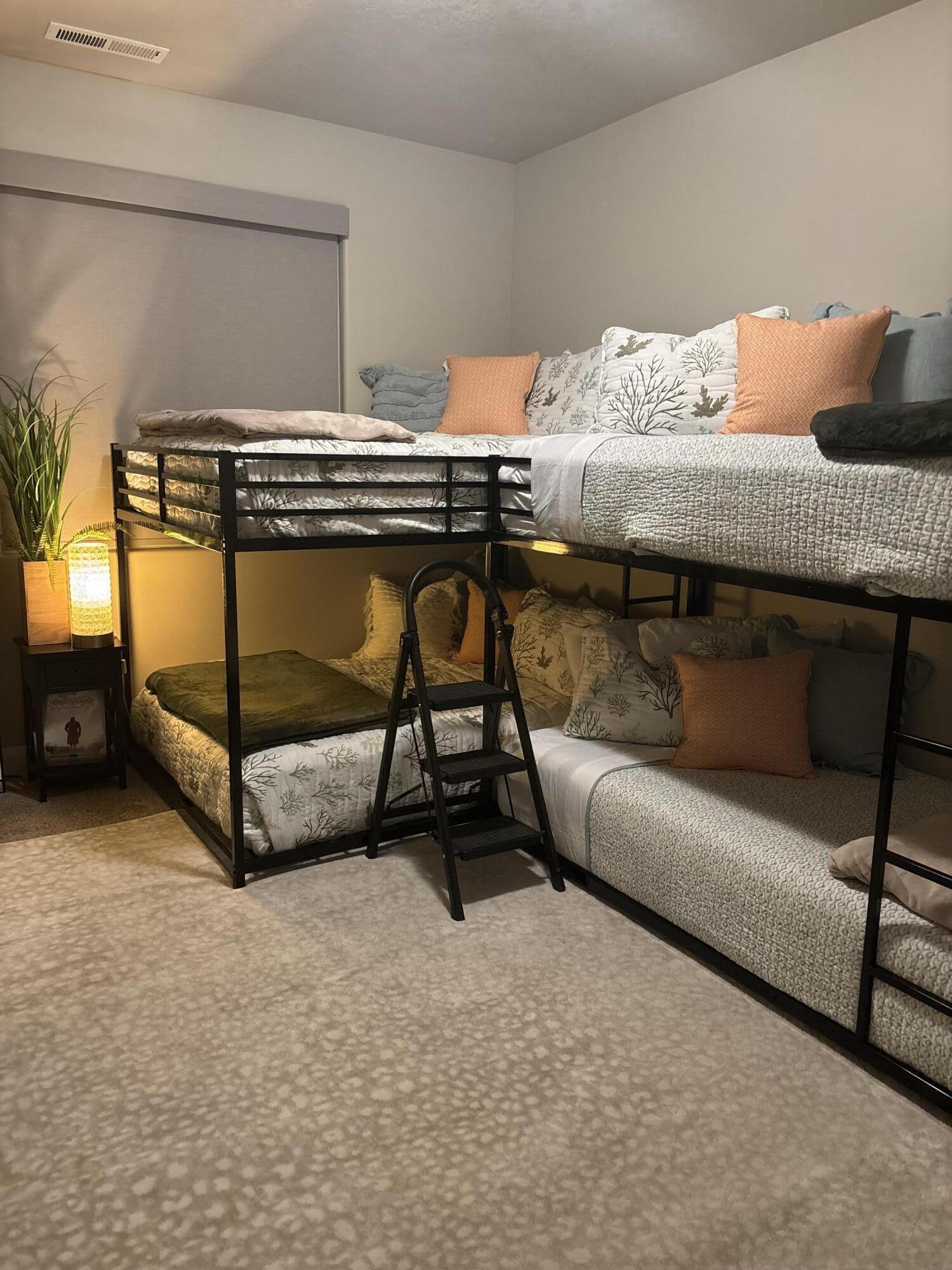 SKY RIDGE - Residential