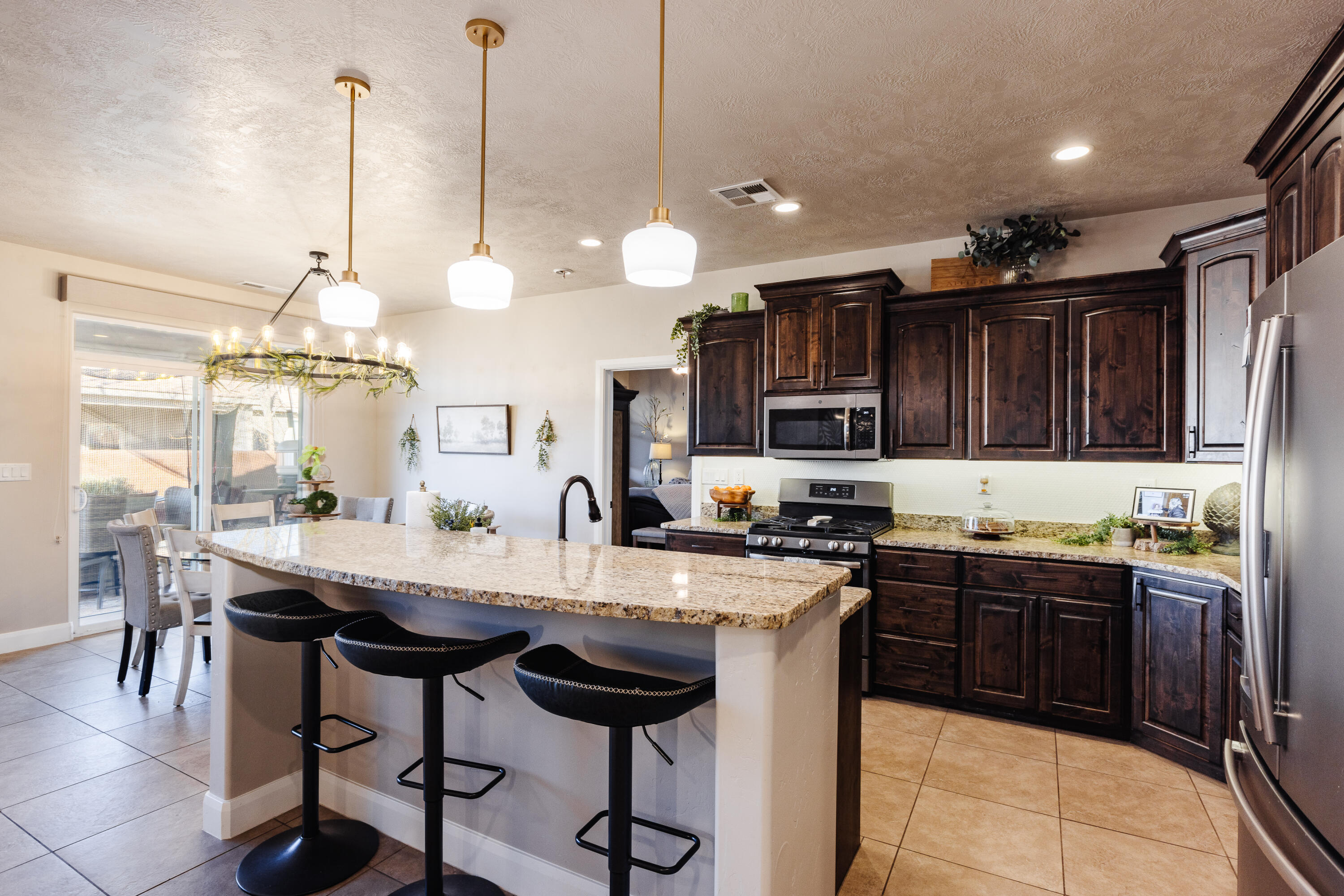 SKY RIDGE - Residential