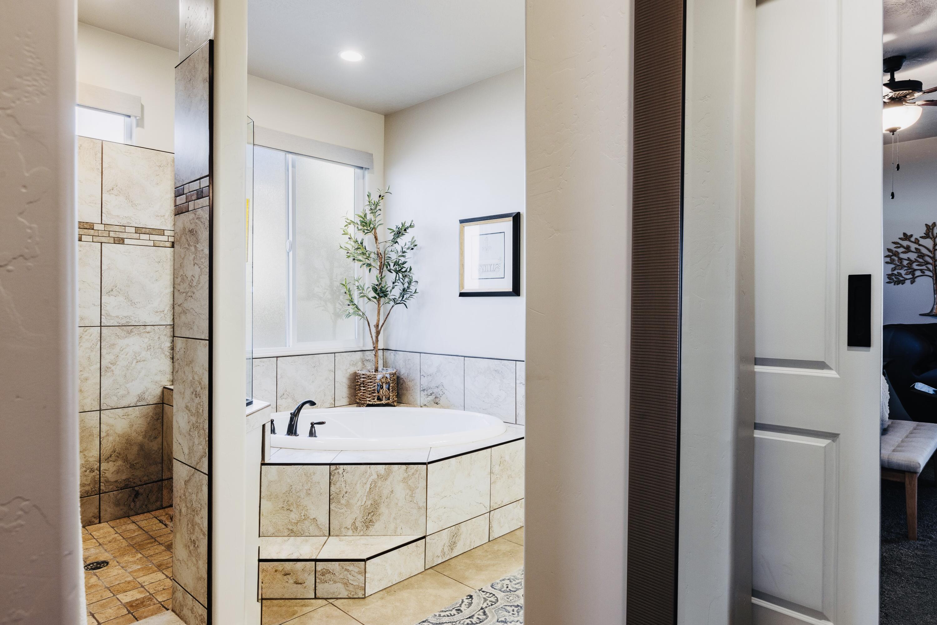 SKY RIDGE - Residential