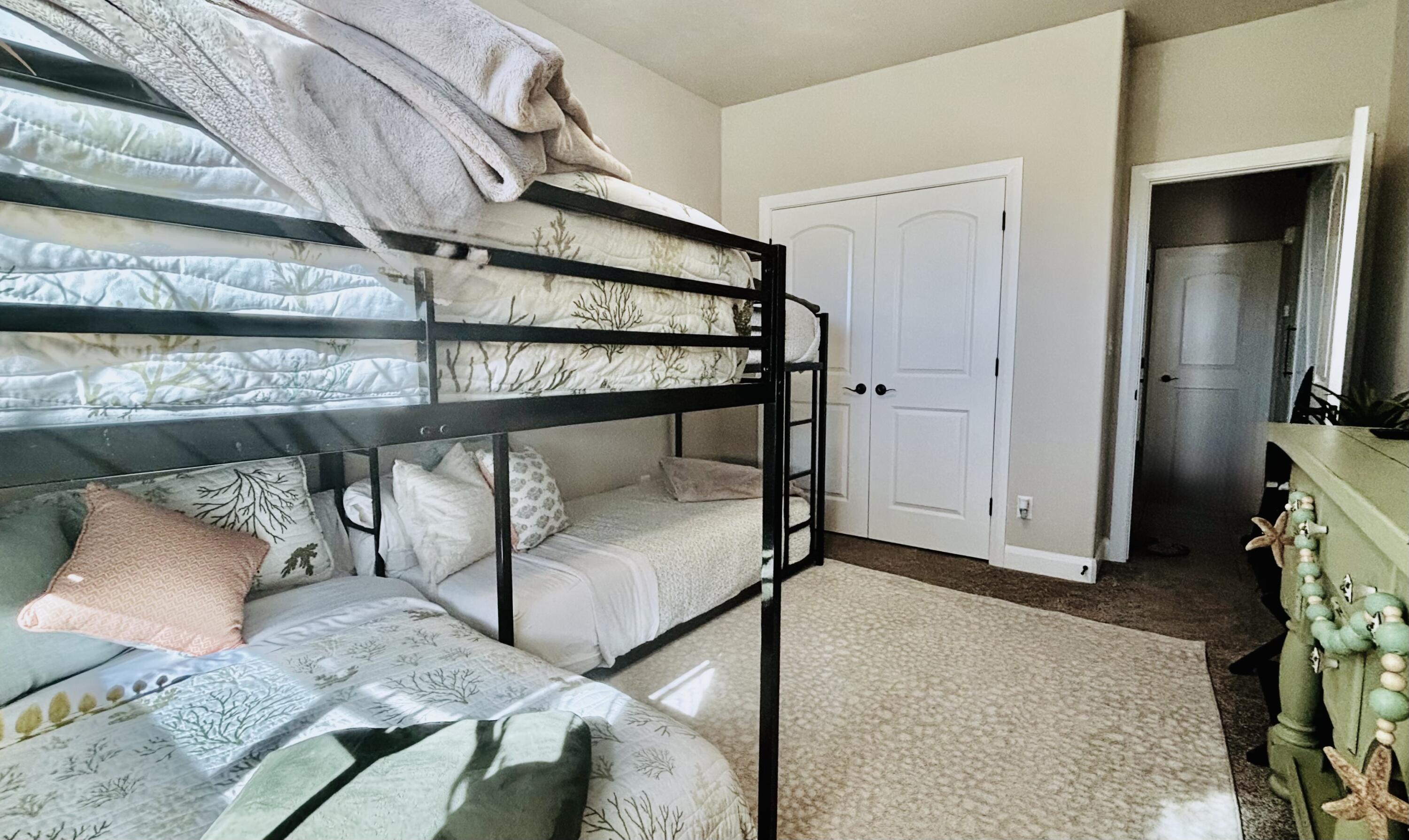 SKY RIDGE - Residential