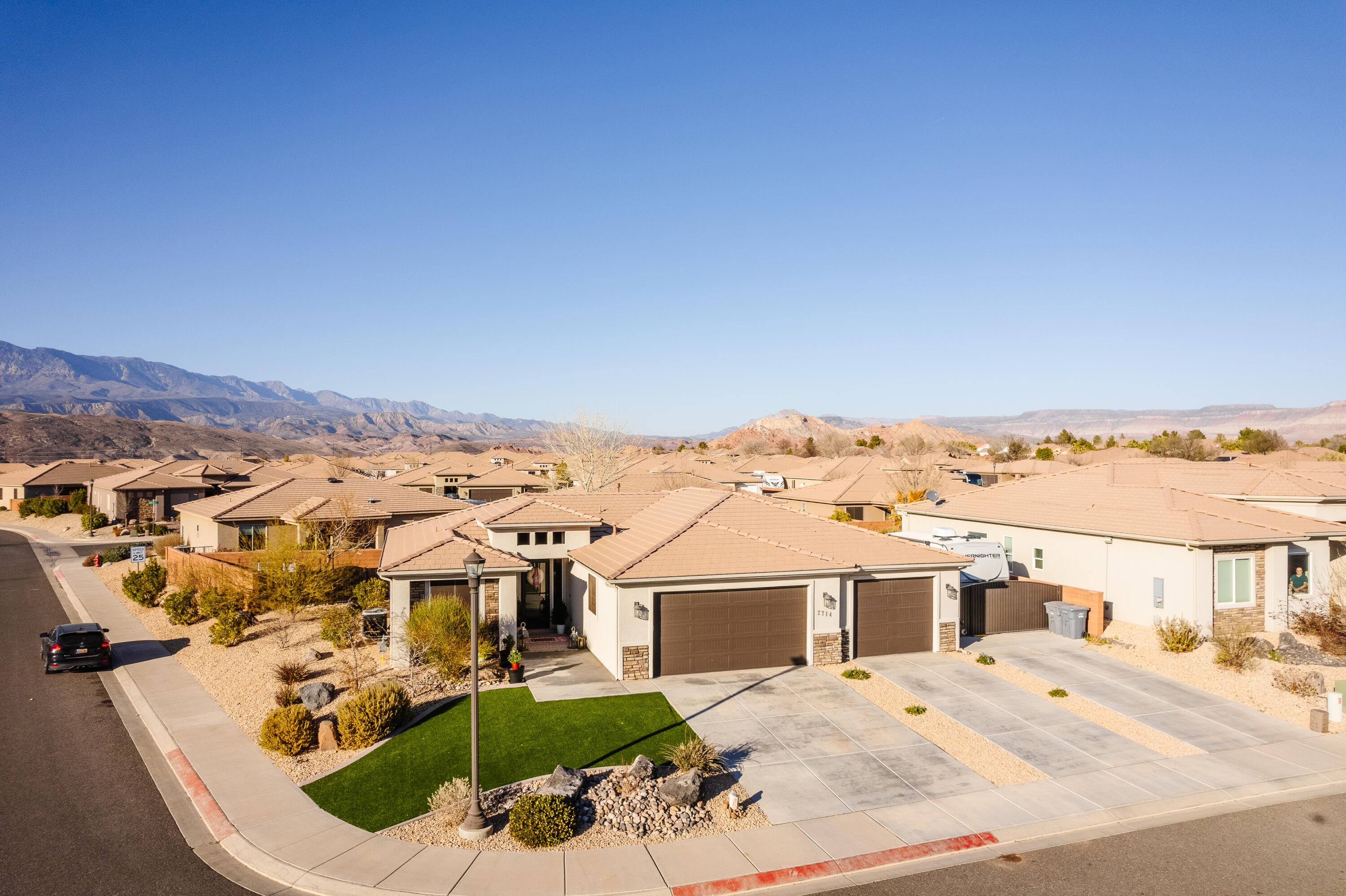 SKY RIDGE - Residential