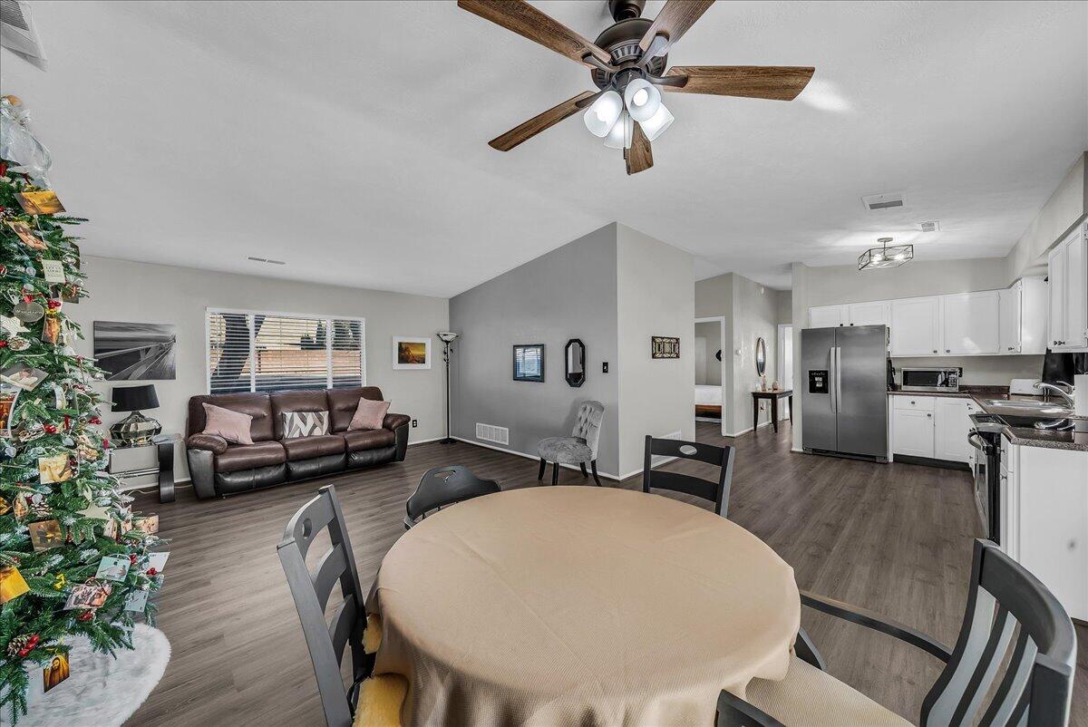 SUNFLOWER DEVELOPMENT - Residential