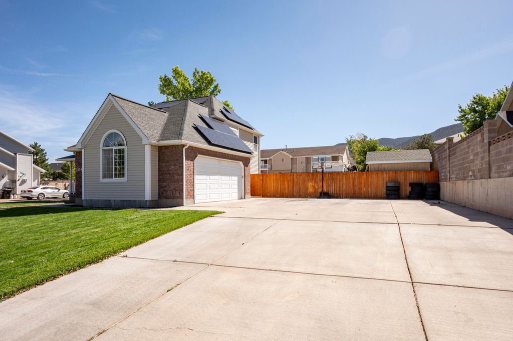 Photo of 2158 N Hawthorne LN, Cedar City, UT 84721 (MLS # 26-273242)