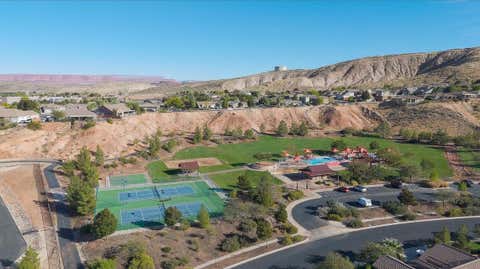 Tiny photo for 347 E Munich DR, Saint George, UT 84790 (MLS # 26-275172)