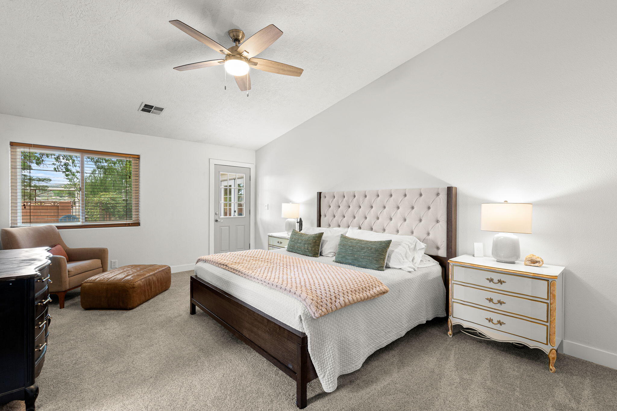 DIAMOND VALLEY ACRES - Residential