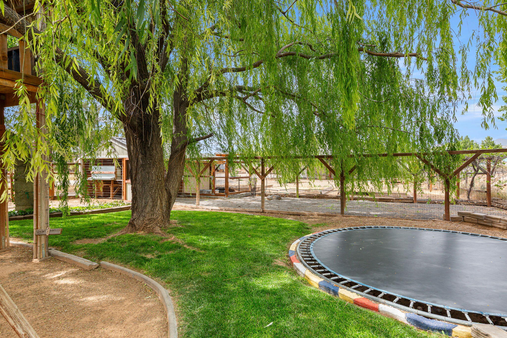 DIAMOND VALLEY ACRES - Residential