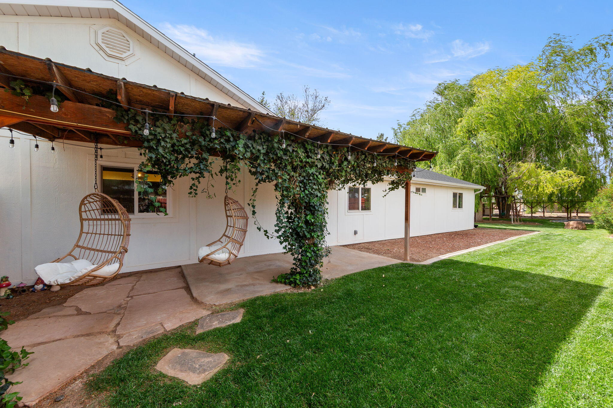 DIAMOND VALLEY ACRES - Residential