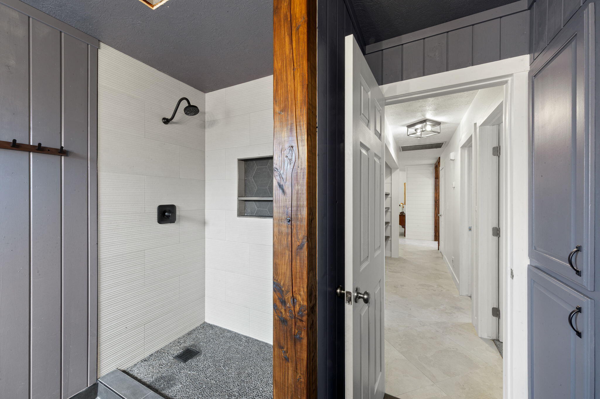 DIAMOND VALLEY ACRES - Residential