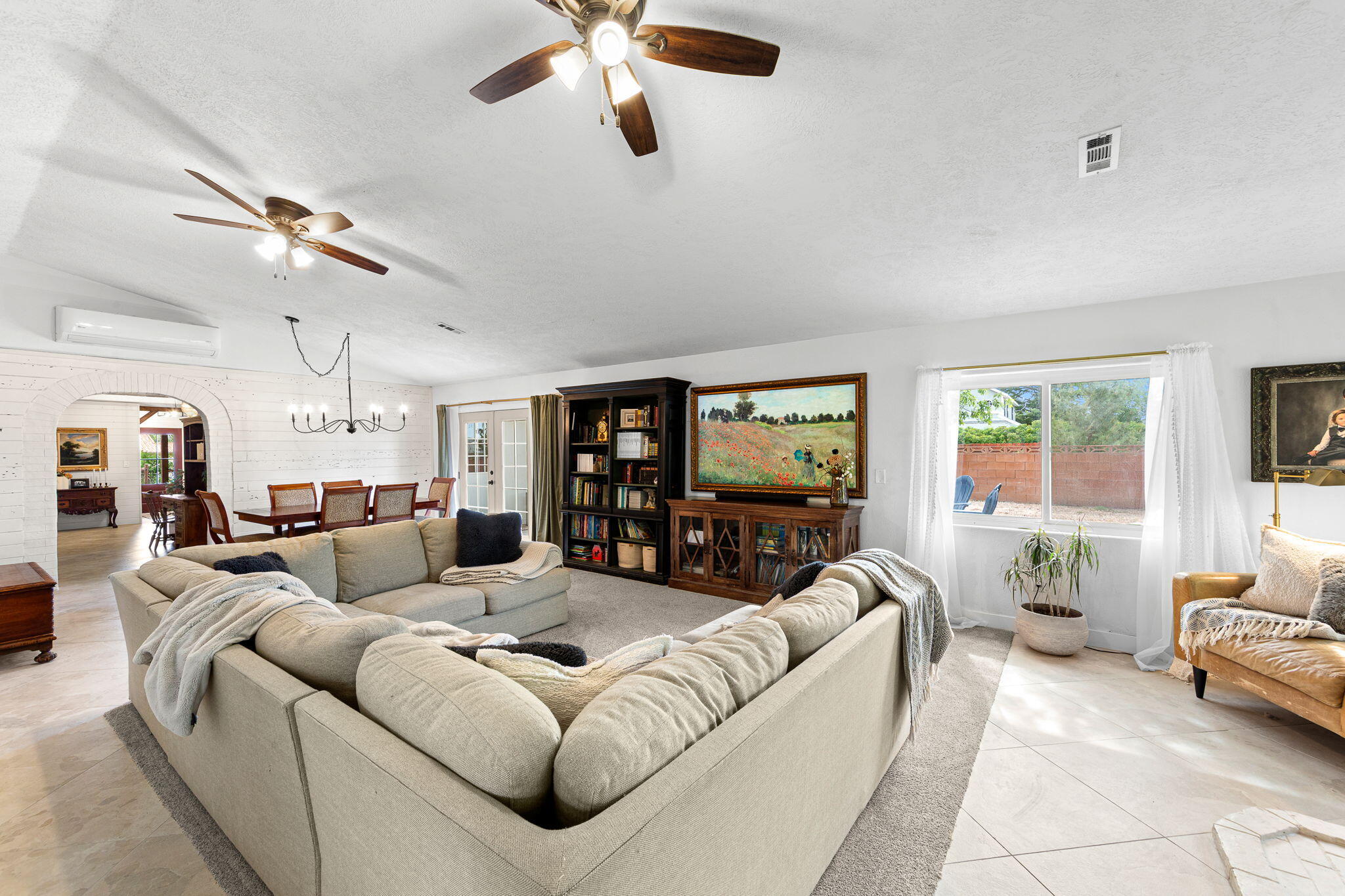DIAMOND VALLEY ACRES - Residential